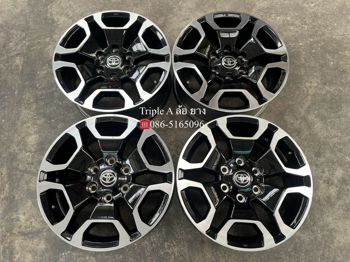 ล้อแม็กป้ายแดง Toyota Revo รุ่นใหม่ล่าสุด ขอบ 18 ดำหน้าเงา ใหม่กริ๊บ ล้อแม็กป้ายแดง Toyota Revo รุ่นใหม่ล่าสุด ขอบ 18 ดำหน้าเงา ใหม่กริ๊บ