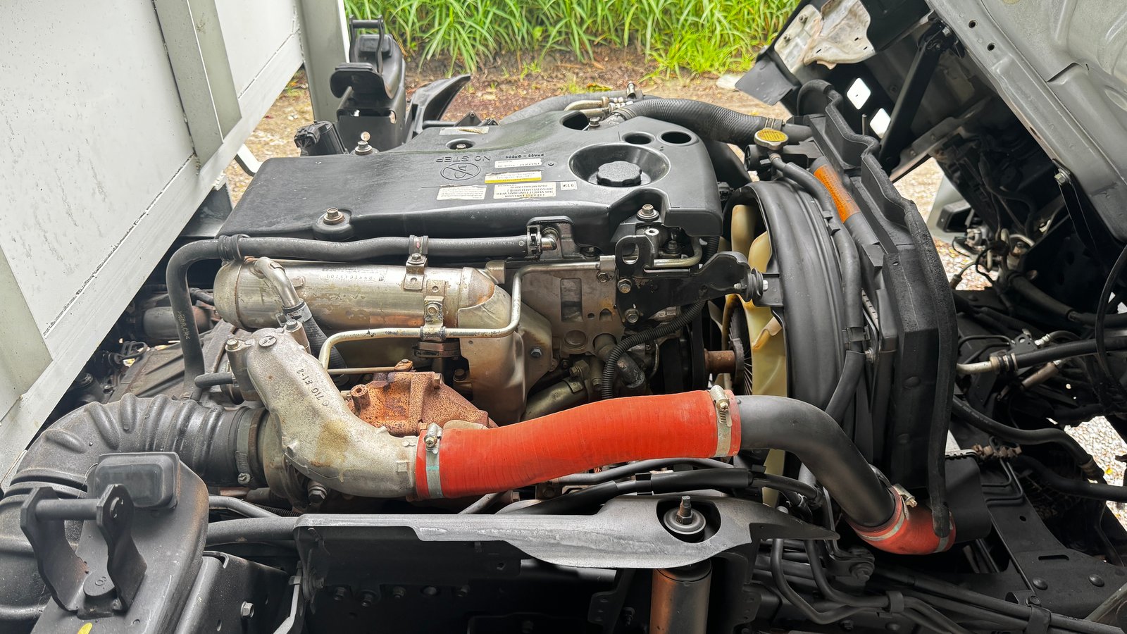 ISUZU NMR เครื่องยนต์130 แรงม้า ปี2556กระบะบรรทุกยาว 4.30ม.