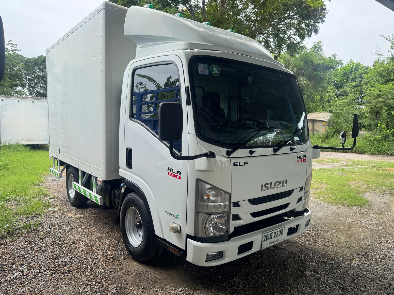 ISUZU NLR 130 ปี2563 รถสวยพร้อมใช้ เครื่องเกียร์ดี ตู้บรรทุก