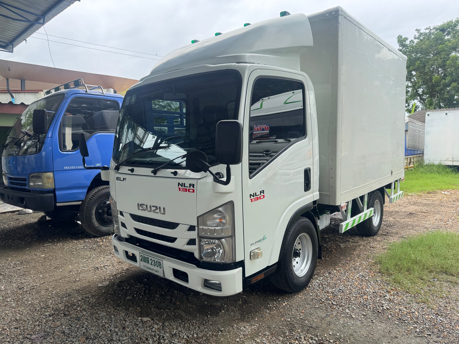 ISUZU NLR 130 ปี2563 รถสวยพร้อมใช้ เครื่องเกียร์ดี ตู้บรรทุก ISUZU NLR 130 ปี2563 รถสวยพร้อมใช้ เครื่องเกียร์ดี ตู้บรรทุก