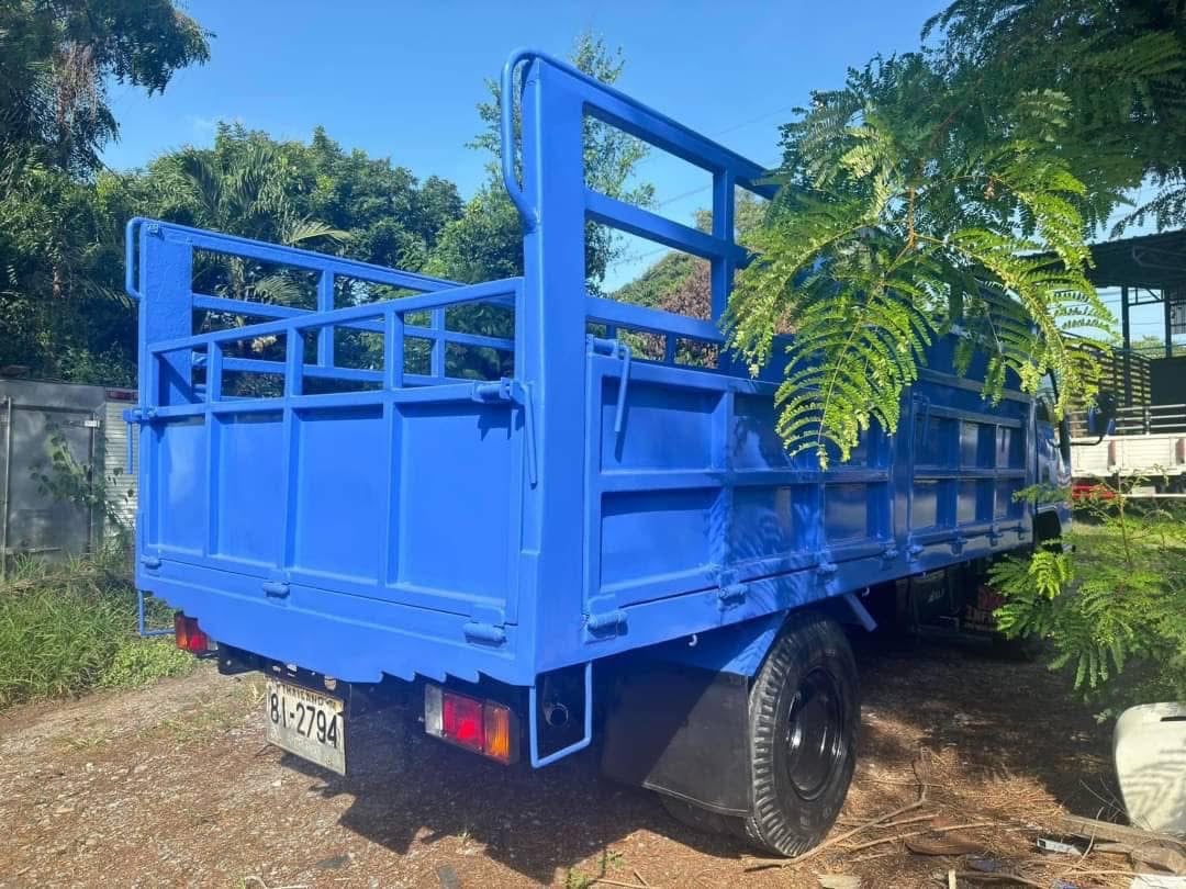 ISUZU NPR เครื่องยนต์130 แรงม้า 
      **ปี2547** รถห้างแท้