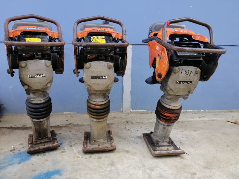 ขายเครื่องตบดินจิงโจ้HitachiZV55Rเบนซิน4จังหวะOHC ขายเครื่องตบดินจิงโจ้HitachiZV55Rเบนซิน4จังหวะOHC