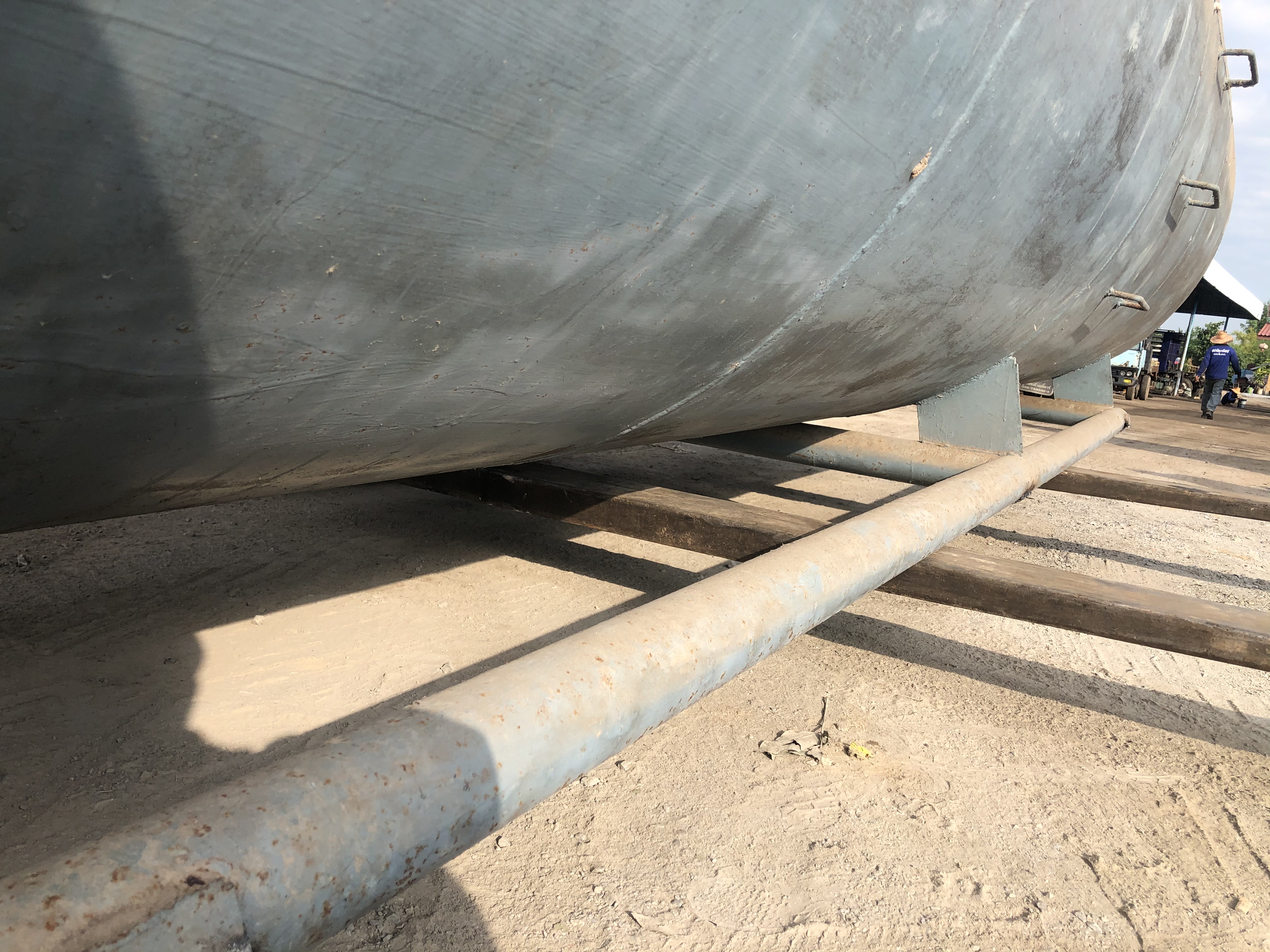 ขายแท้ง น้ำมัน ขนาด10000ลิตร (ไม่มีห้องกั้น)