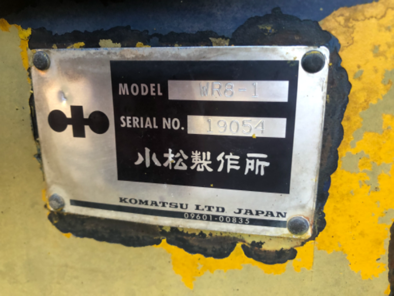 รถตัก1คิว KOMATSU WR8-1 