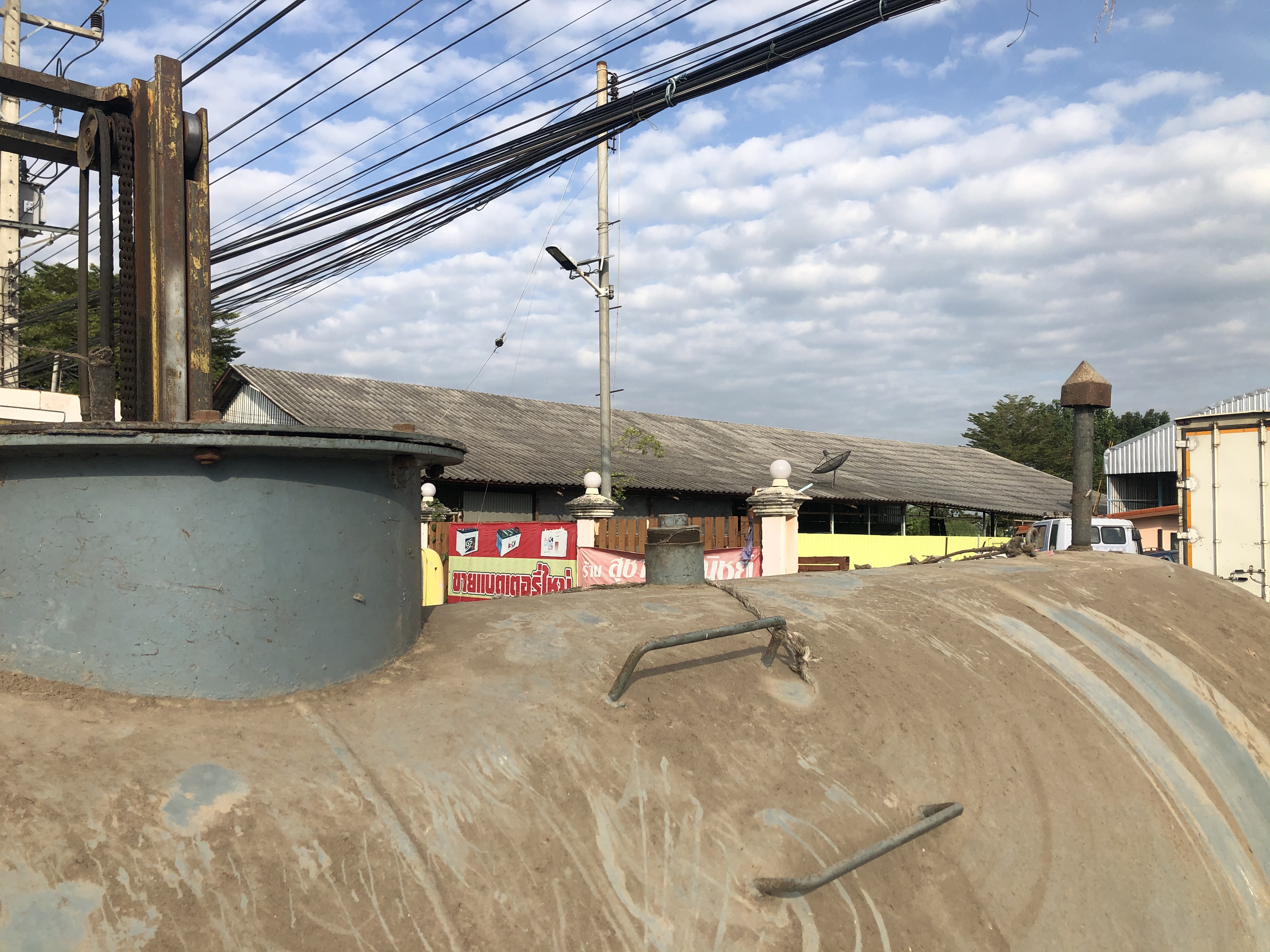 ขายแท้ง น้ำมัน ขนาด10000ลิตร (ไม่มีห้องกั้น)