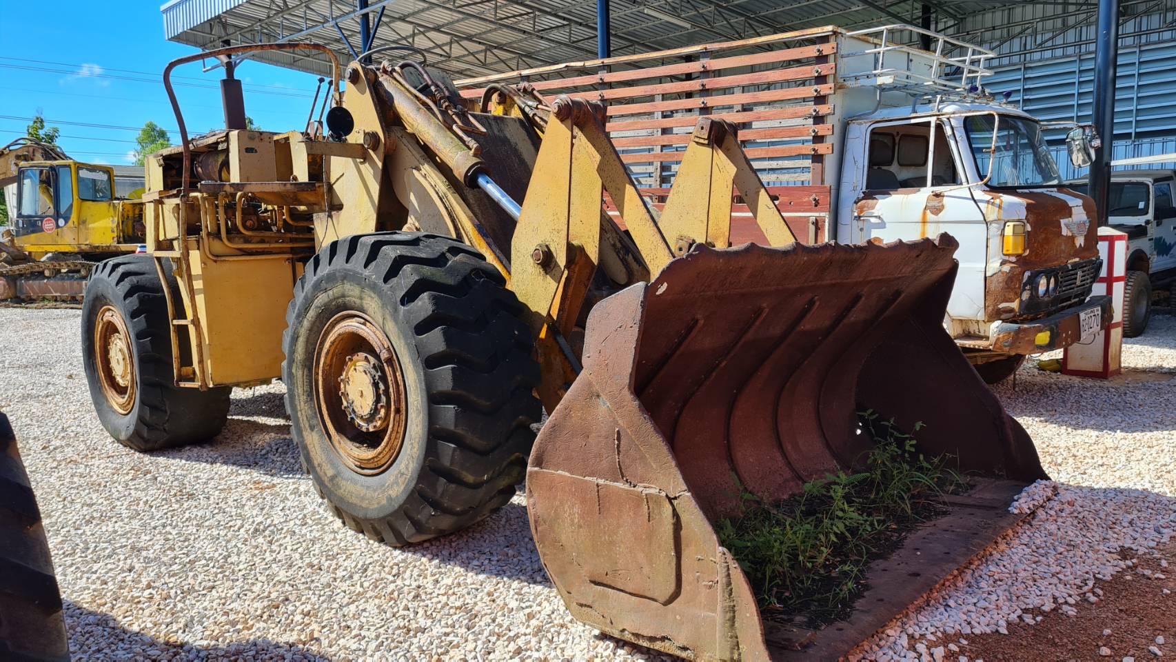 ตัด-แยกอะไหล่ รถตัก KOBELCO LK600 
