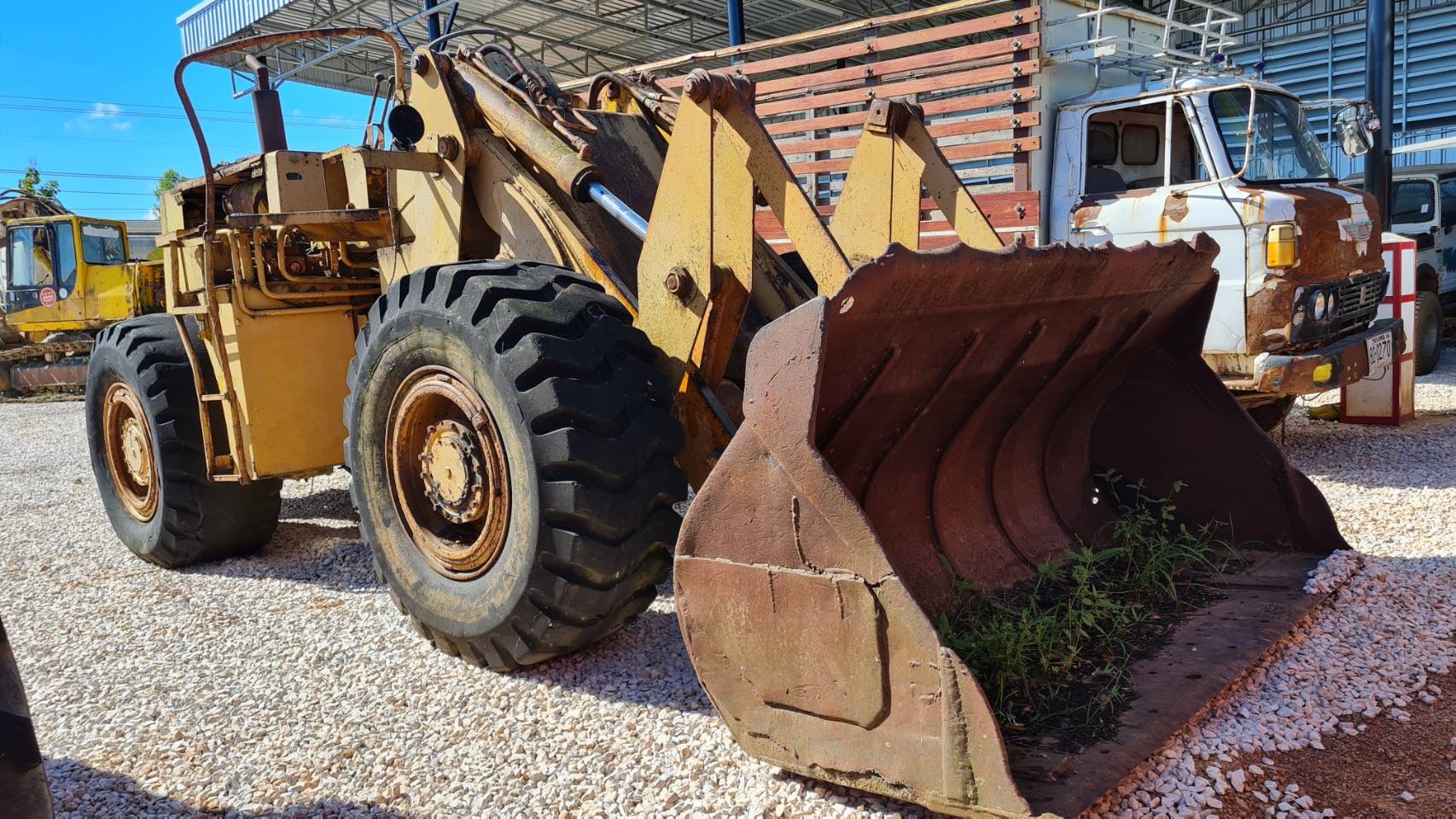 ตัด-แยกอะไหล่ รถตัก KOBELCO LK600