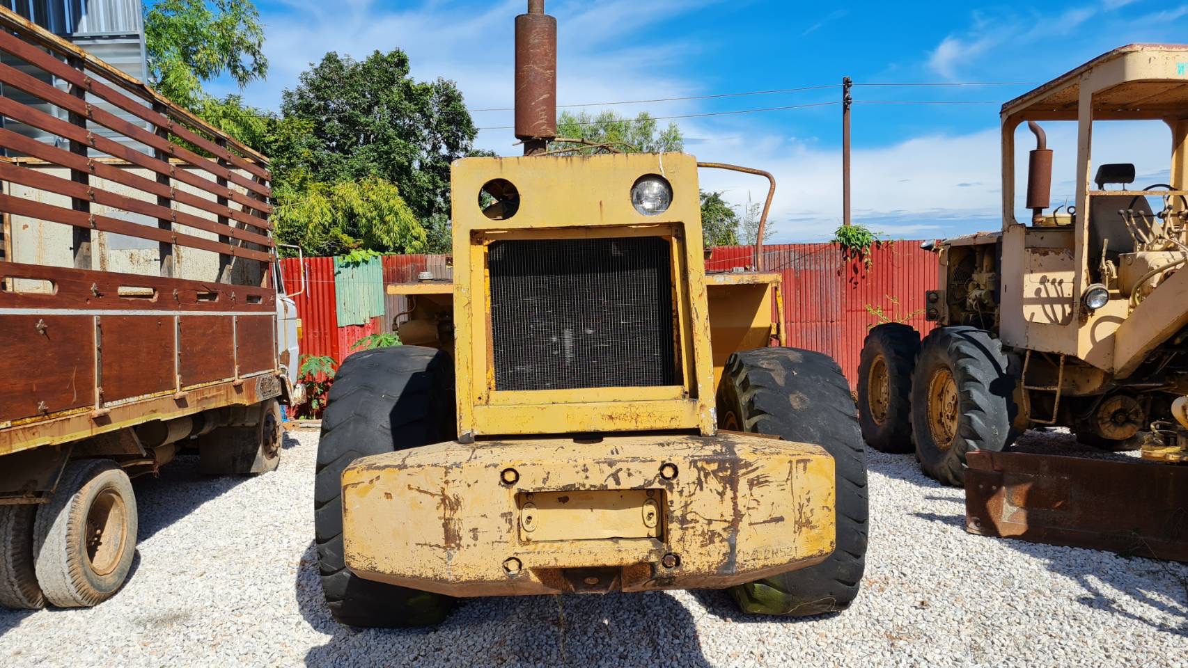 ตัด-แยกอะไหล่ รถตัก KOBELCO LK600