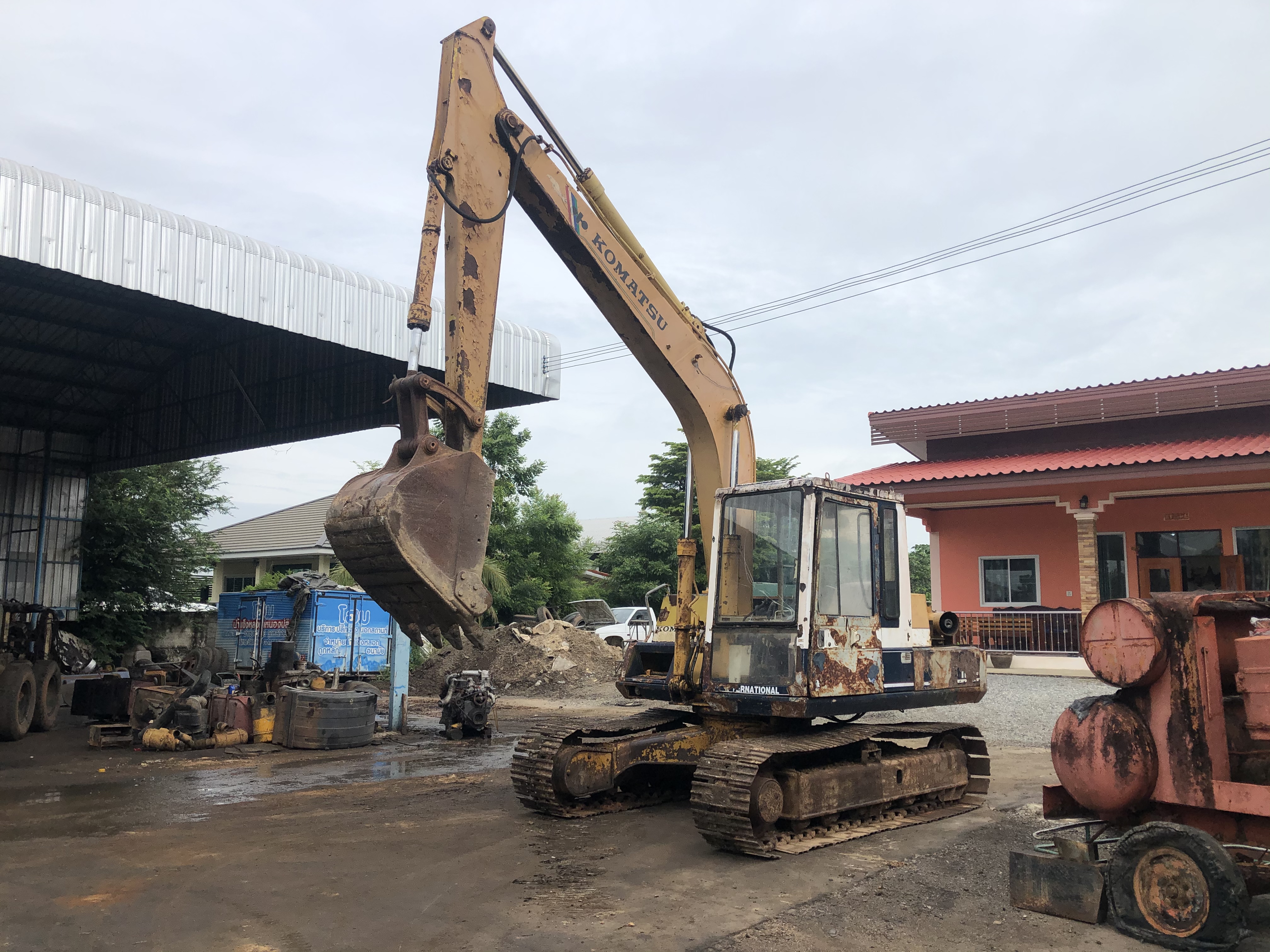 ขายคับ KOMATSU PC 120-3 เครื่องปั้มดี ขายคับ KOMATSU PC 120-3 เครื่องปั้มดี