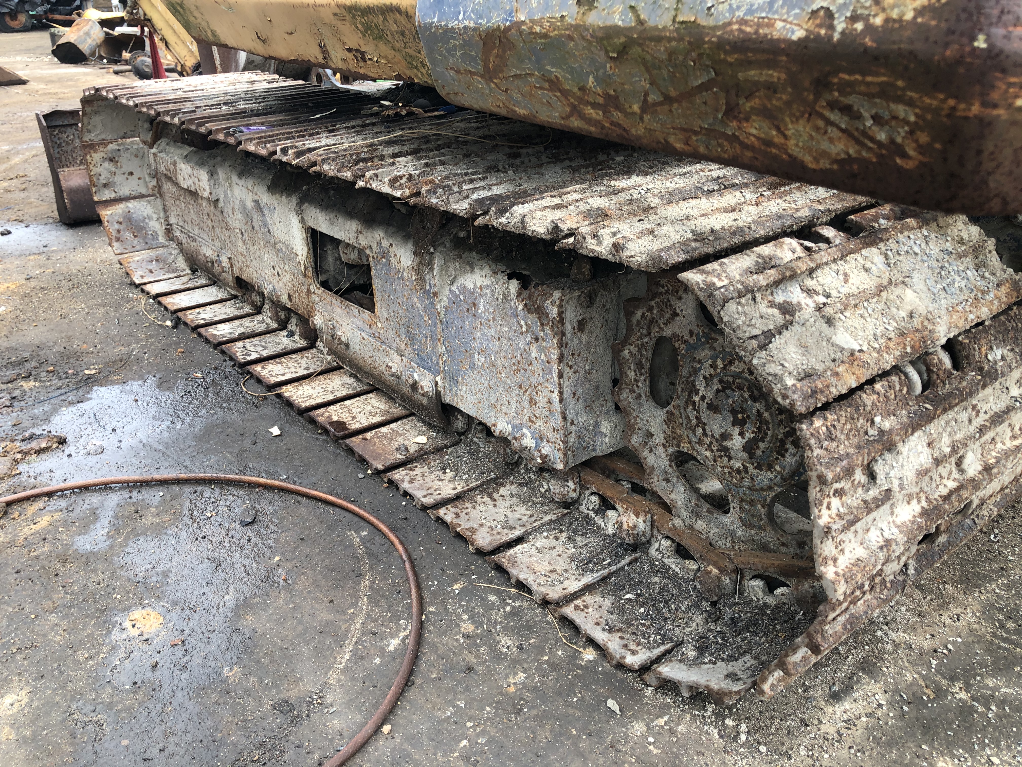 แยก อะไหล่KOMATSU PC40-1 เก่านอก แยก อะไหล่KOMATSU PC40-1 เก่านอก