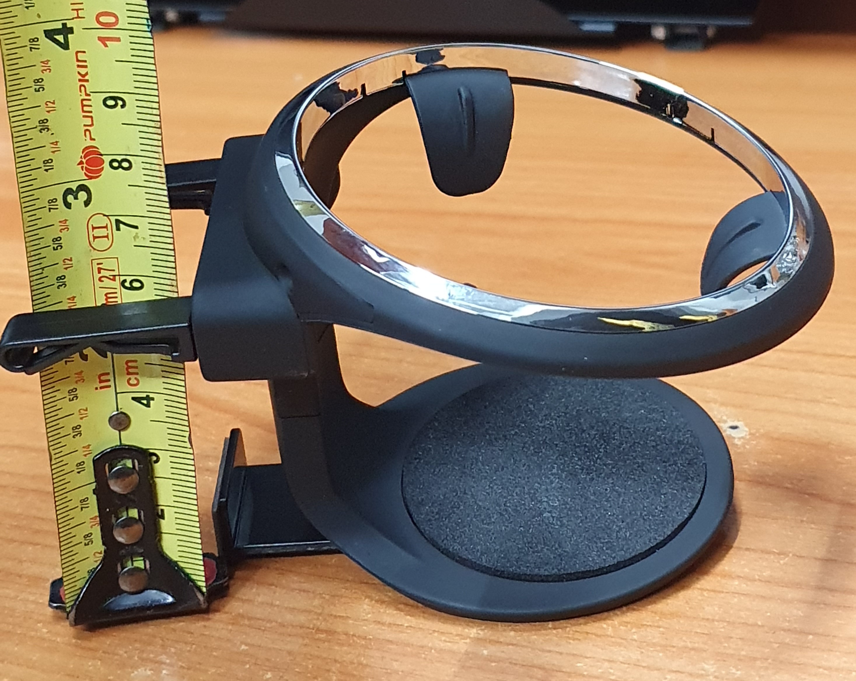 ที่วางแก้วน้ำในรถยนต ที่วางแก้วน้ำในรถยนต