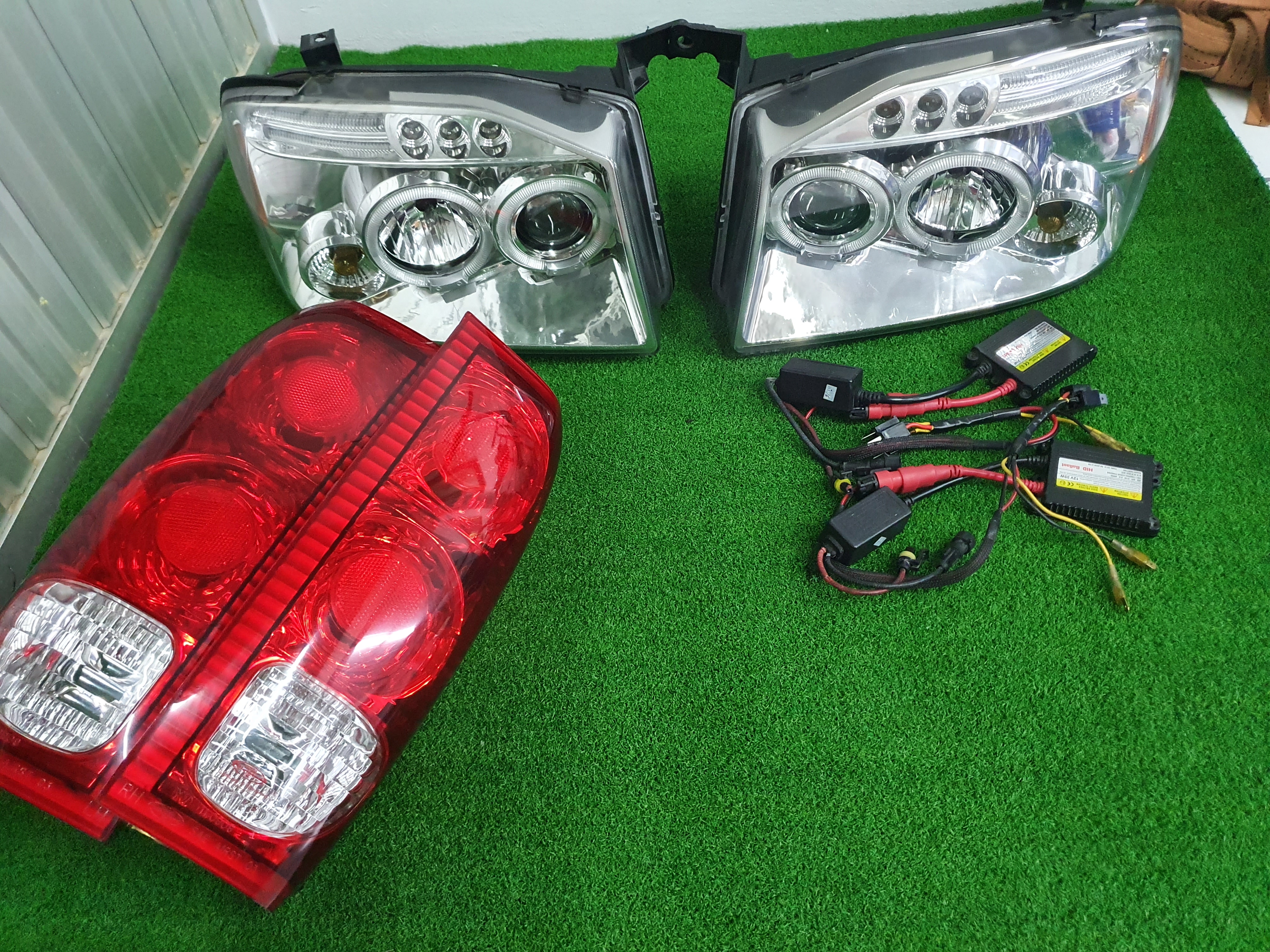 ไฟหน้าโปรเจคเตอร์ NISSAN FRONTIER D22