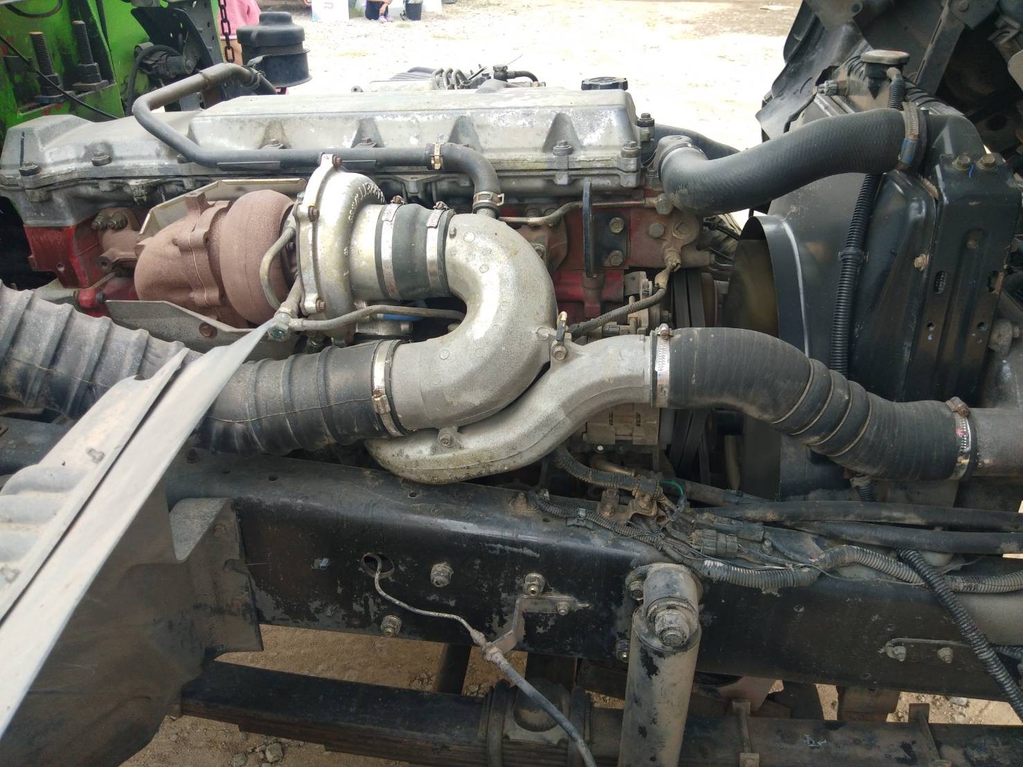 รถหกล้อ HINO 220 ปี 47 กระบะติดเครน 5ตัน 4ปอก