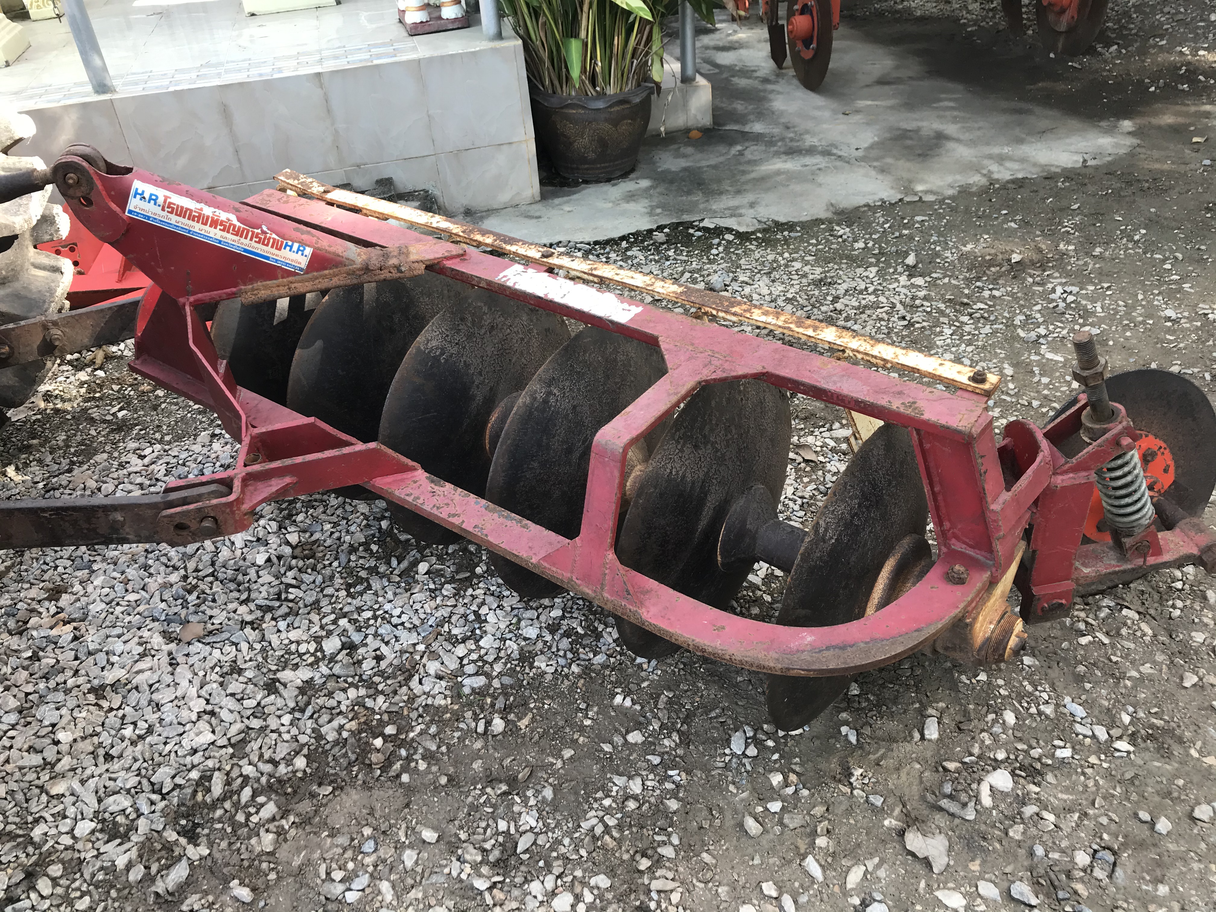 รถไถ ยูเอ็มไทซัน404