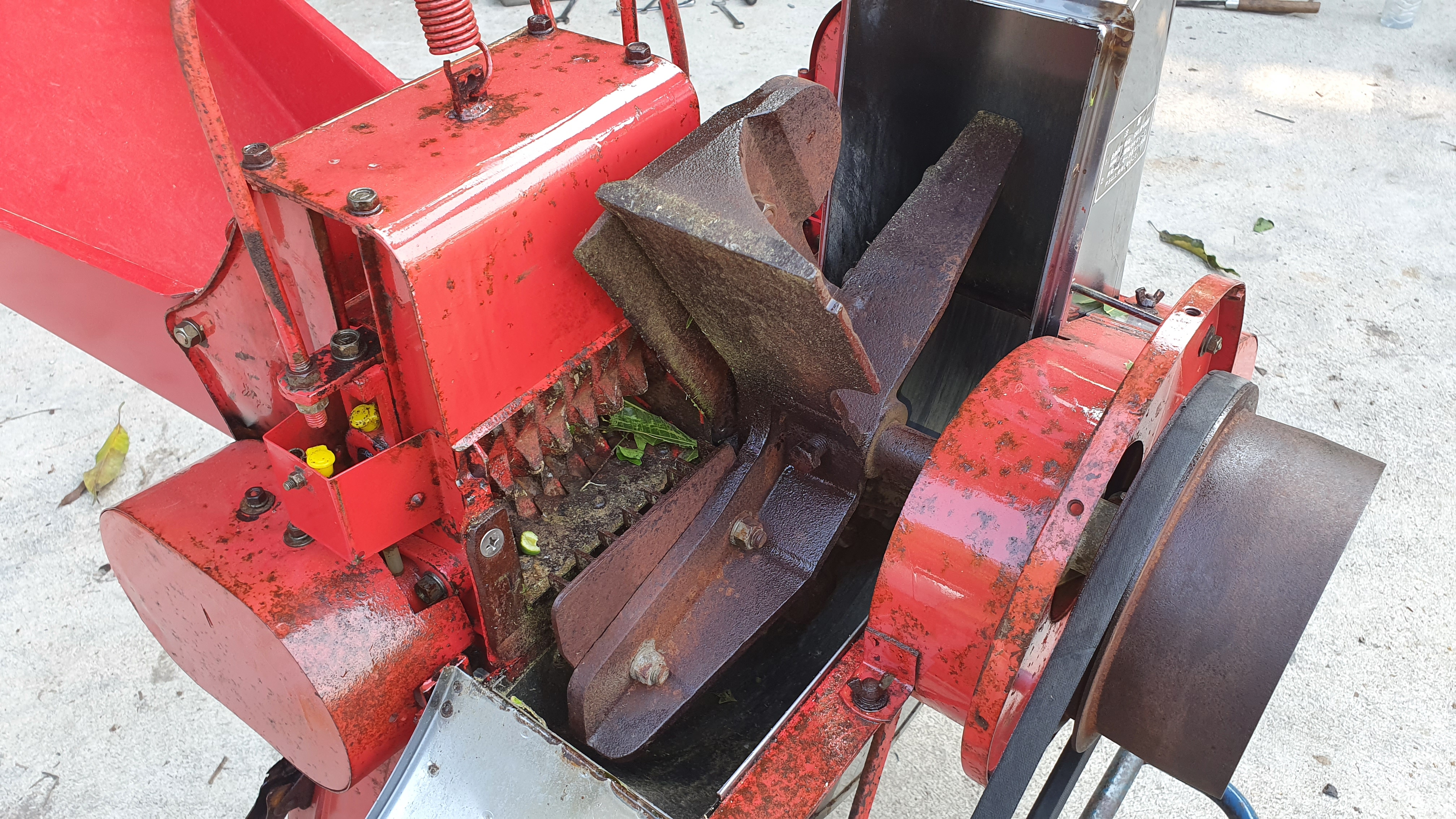 เครื่องสับกิ่งไม้