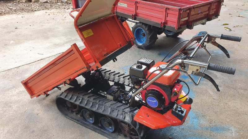 รถแทรคบรรทุก