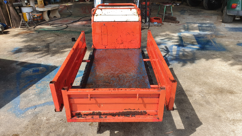 รถแทรคบรรทุก