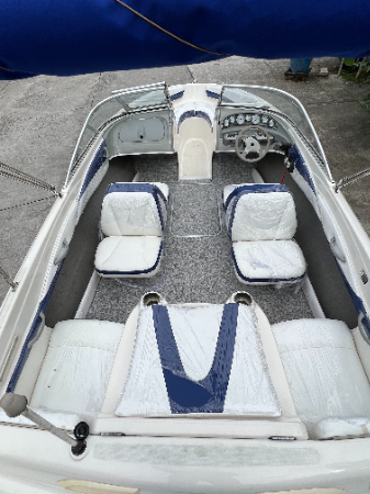 Bayliner 185 MerCruiser 3.0 ปี 2005 พร้อม Trailer และ หลังคาผ้า Sunbrellar อย่างดี