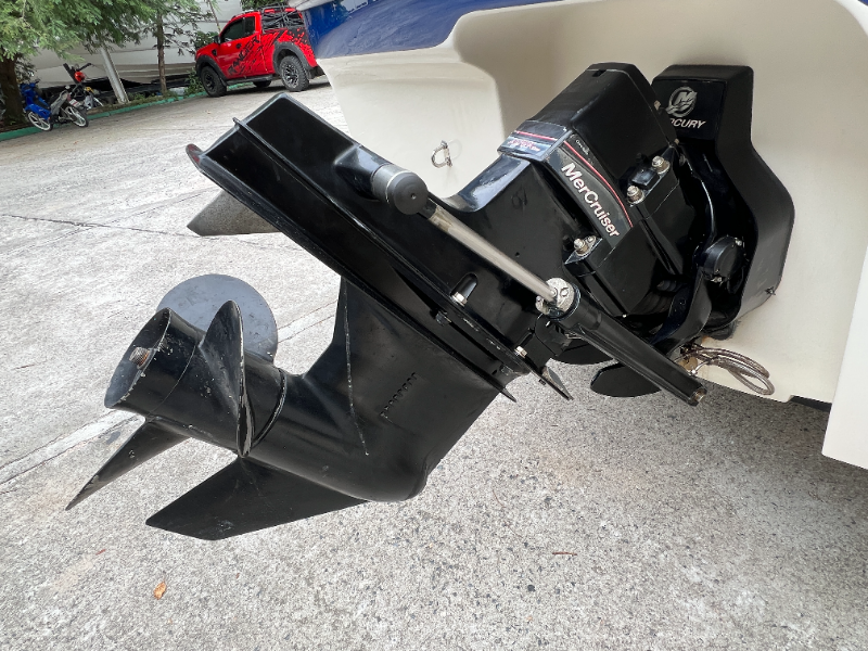 Bayliner 185 MerCruiser 3.0 ปี 2005 พร้อม Trailer และ หลังคาผ้า Sunbrellar อย่างดี