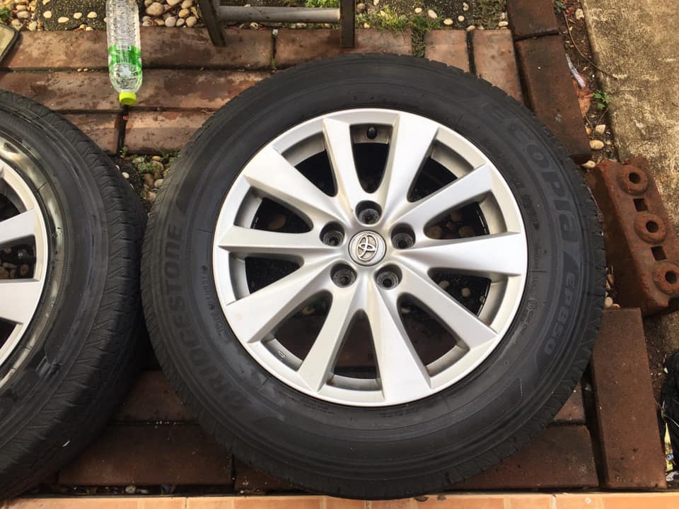 ขาย ล้อแม็ก ขอบ 17 นิ้ว 5/114 ยาง 225/65/R17 ขาย ล้อแม็ก ขอบ 17 นิ้ว 5/114 ยาง 225/65/R17