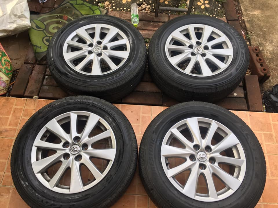 ขาย ล้อแม็ก ขอบ 17 นิ้ว 5/114 ยาง 225/65/R17 ขาย ล้อแม็ก ขอบ 17 นิ้ว 5/114 ยาง 225/65/R17