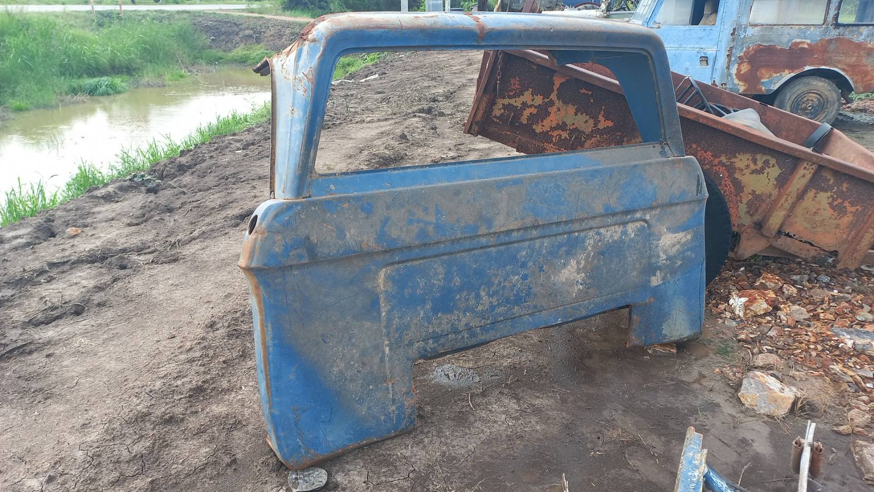 อะไหล่บอดี้ โบราณ หัว รถกระบะ Dodge d100 อะไหล่บอดี้ โบราณ หัว รถกระบะ Dodge d100