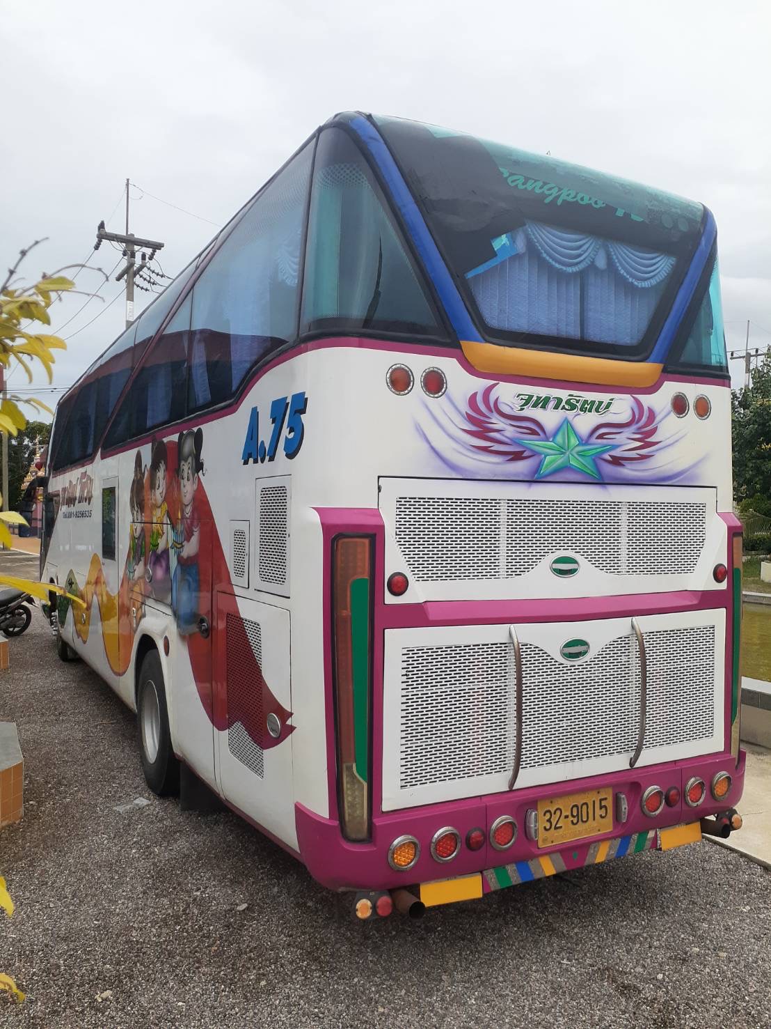 ขายรถบัสชั้นครึ่ง สภาพดี เครื่องยนต์ HINO EF-550 ขายรถบัสชั้นครึ่ง สภาพดี เครื่องยนต์ HINO EF-550