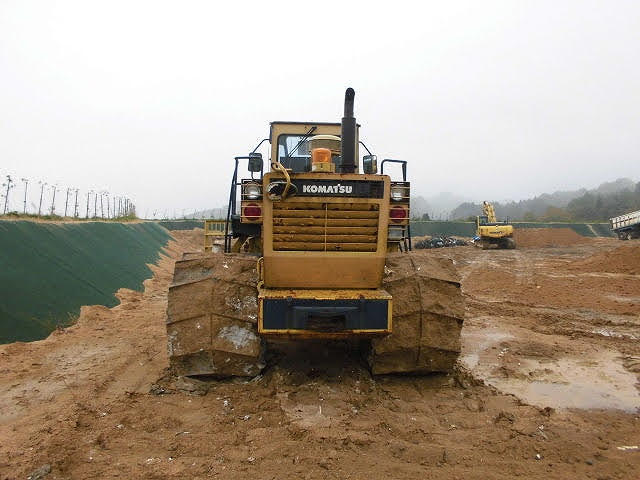 รถดันล้อเหล็ก KOMATSU รุ่น WF450T-1 ดันดิน รถดันกากอ้อย ดันขยะ 