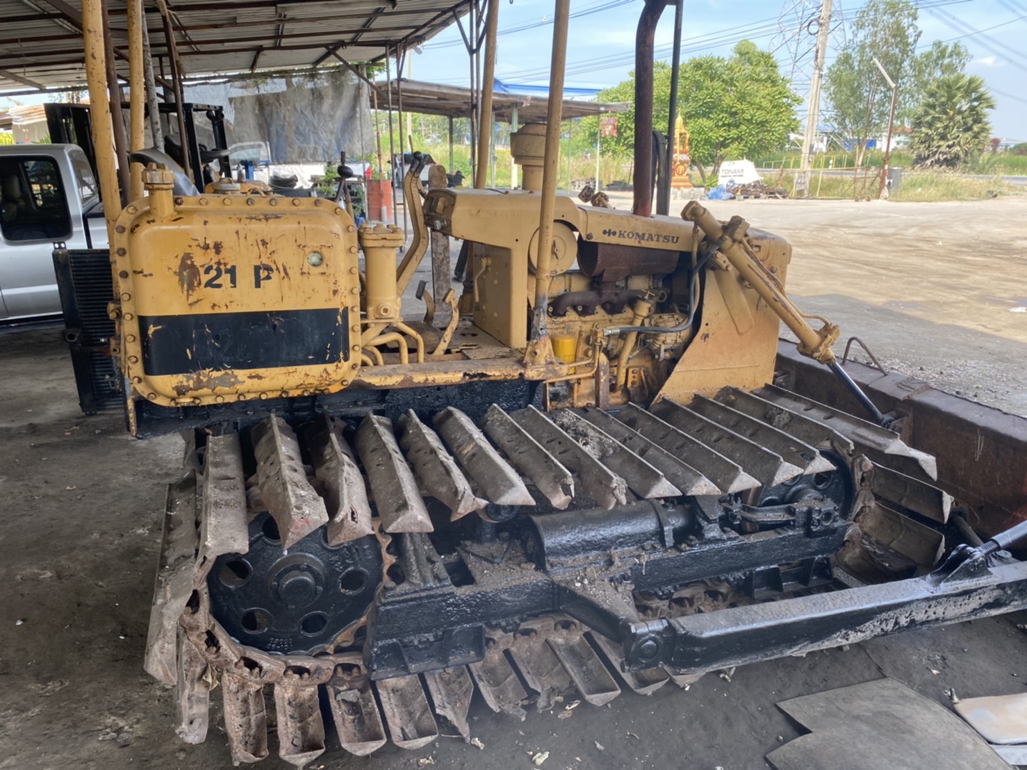 KOMATSU D2P-3 ตีนเป็ด