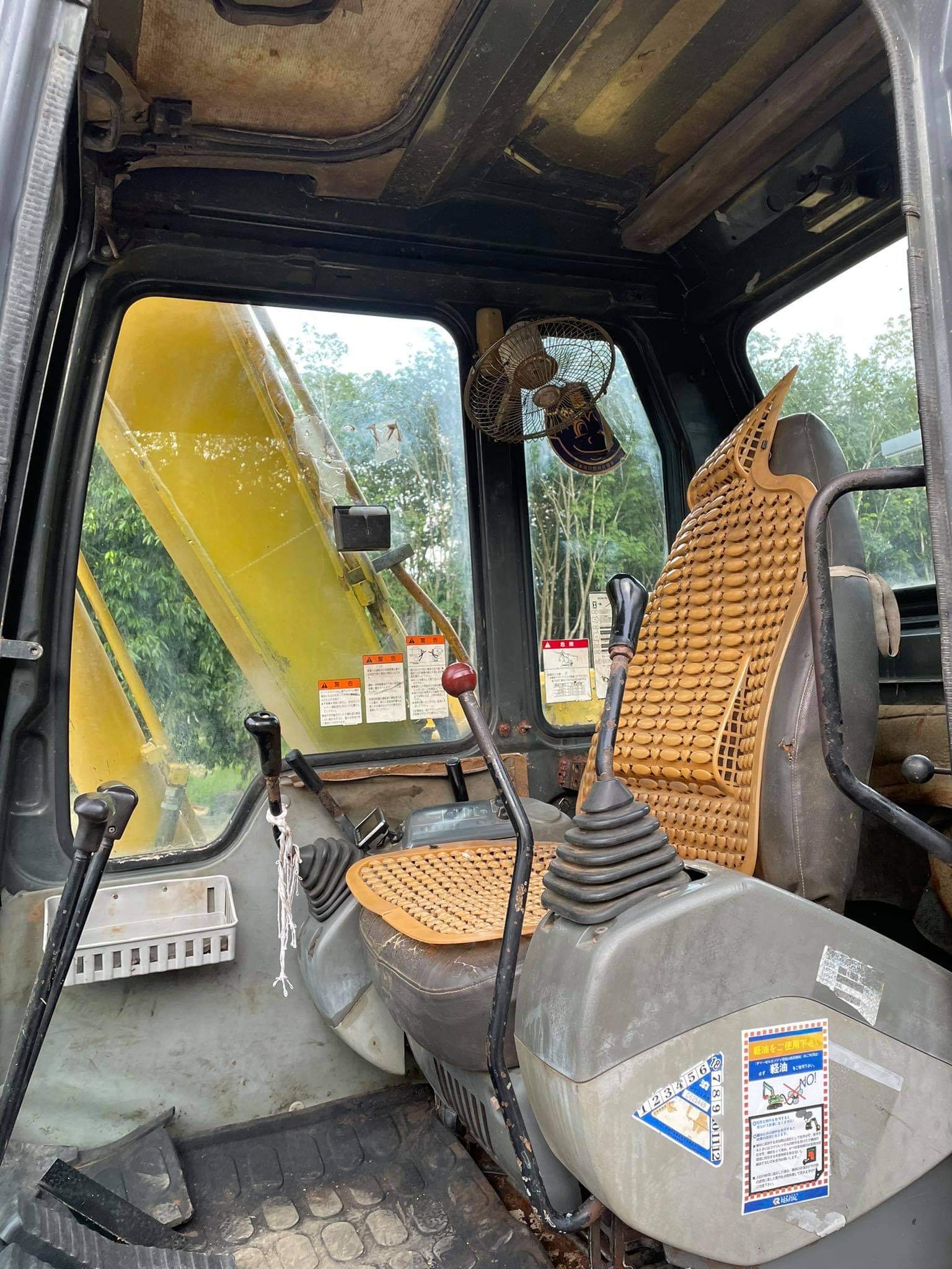 KOMATSU PC60-7 เครื่องปั้มดี ไฟฟ้าตัด รถพร้อมใช้งาน เอกสารอินวอย