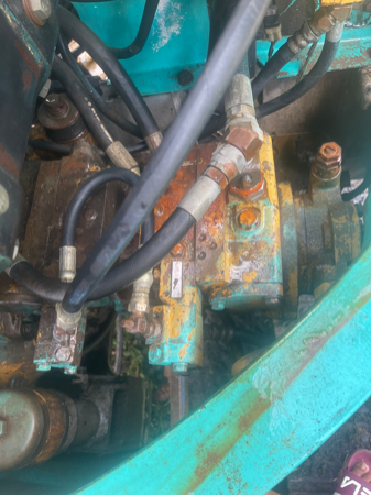 KOMATSU PC75UU เครื่อง ปั้มดี เอวแน่น รถมีรายหัวเจาะ