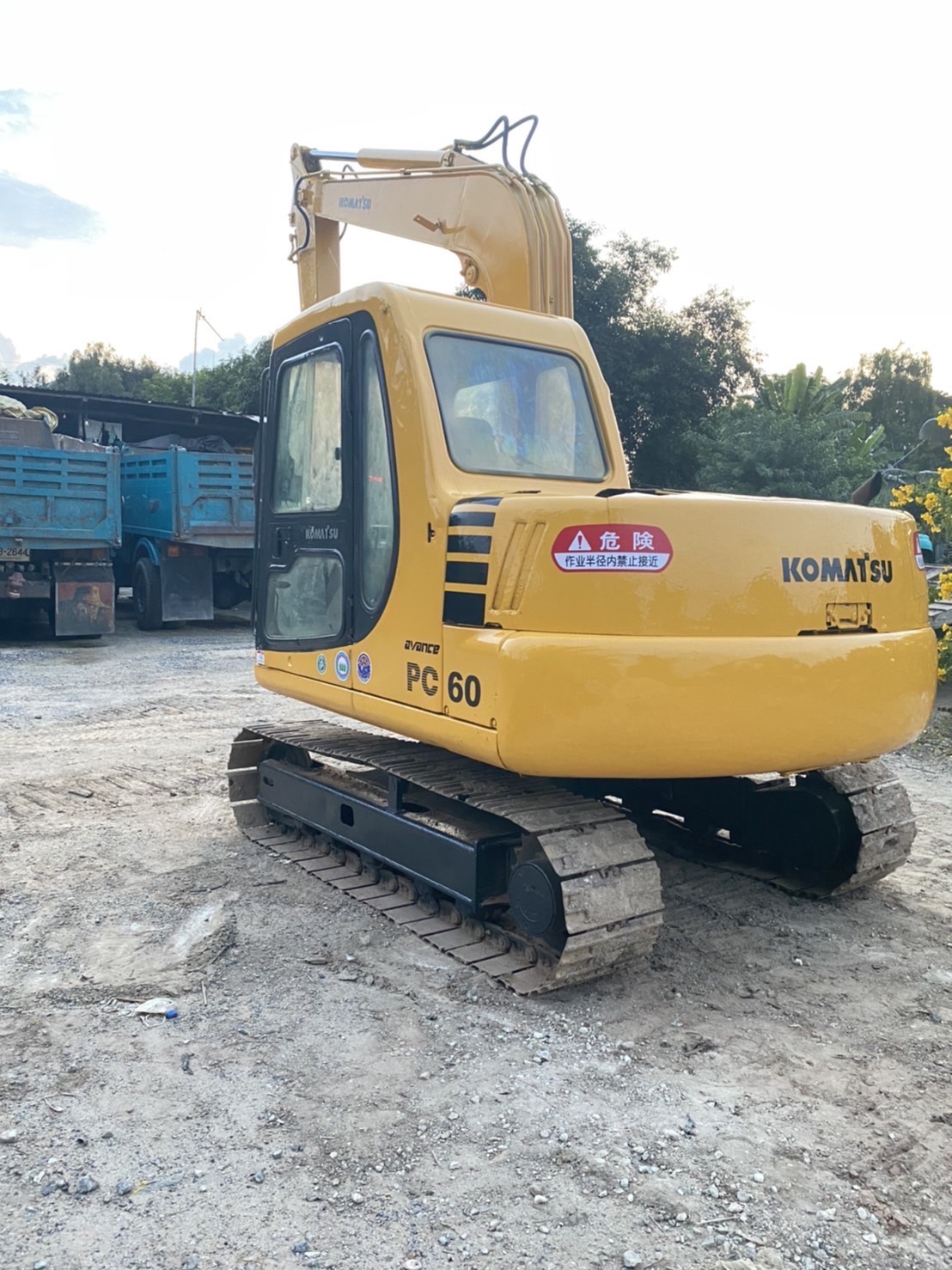 KOMATSU PC60-7 (รถเก่านอก)