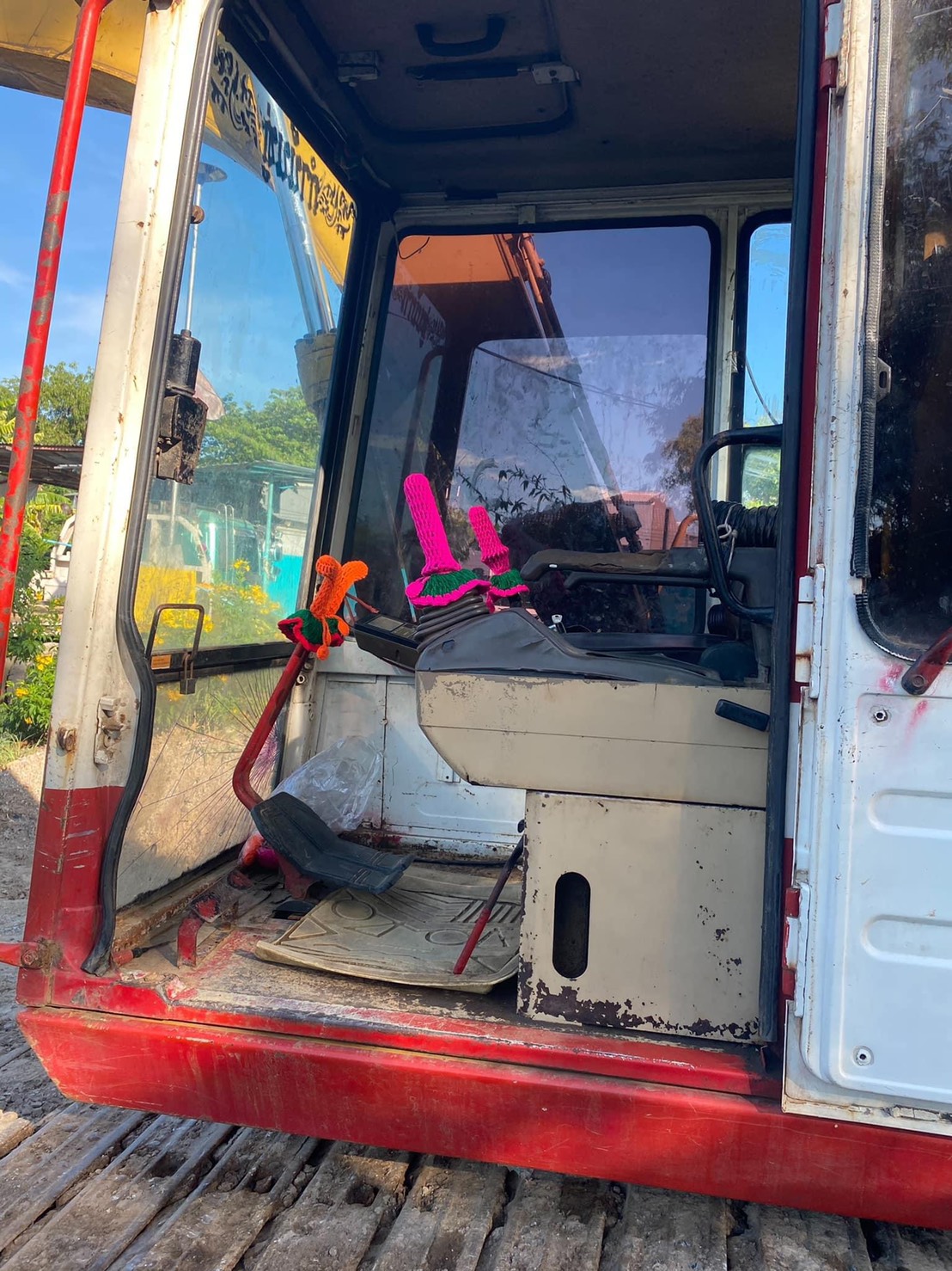 KOMATSU PC120-5 คอนโทรนสั้น ตูดแดง