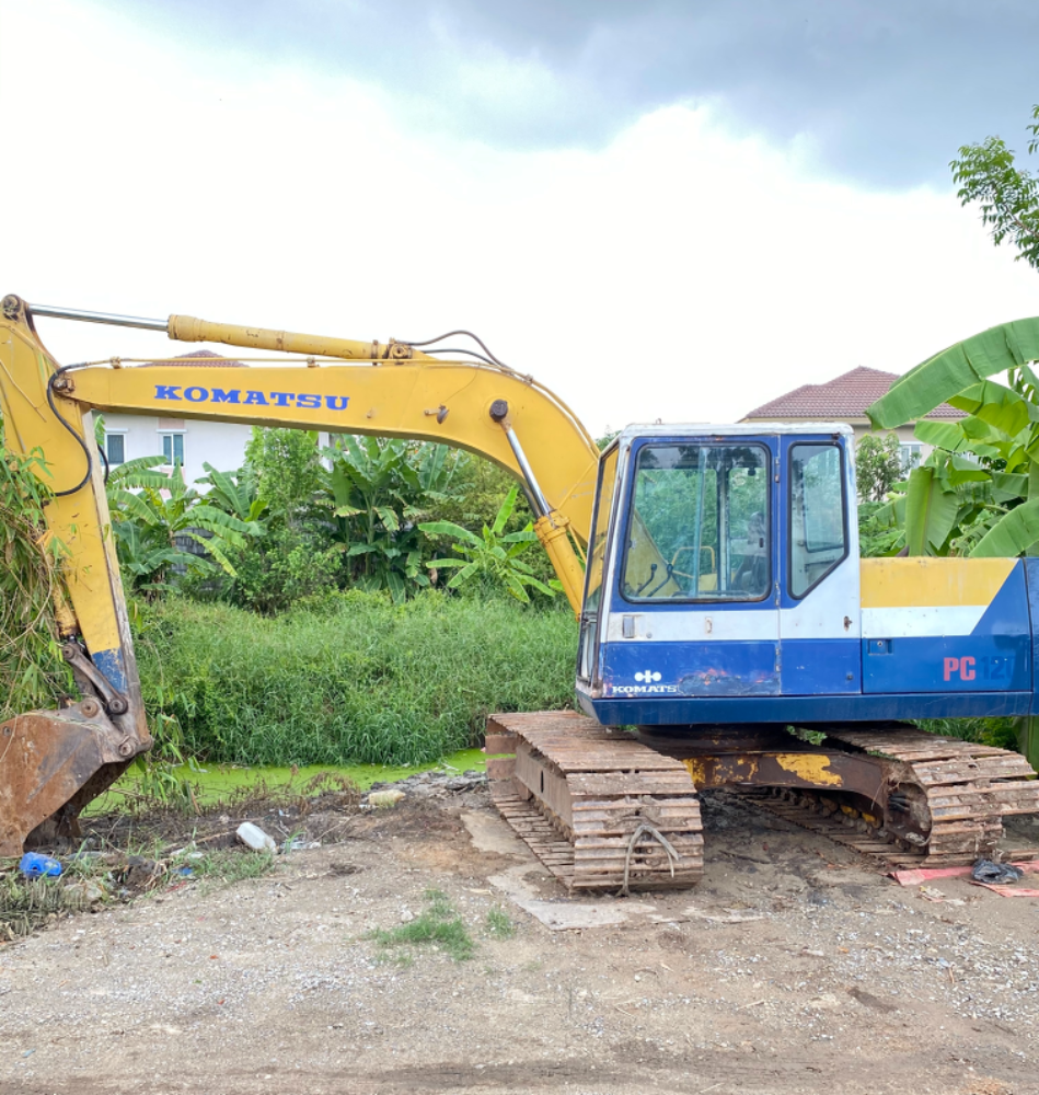 KOMATSU PC120-5