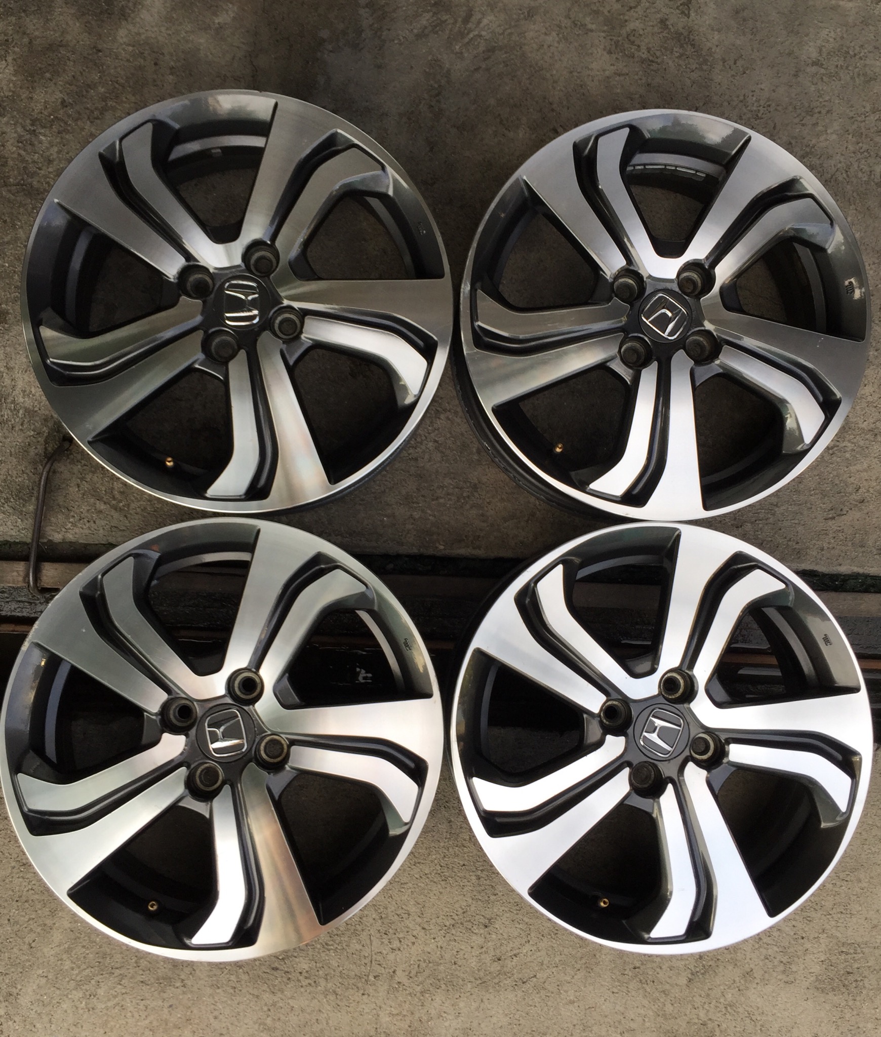 แม๊คฮอนด้าซิตตี้ ขอบ16 สวยๆ ชุด4ล้อ3500บ.โทร.0879050181.จัดส่งได้ทุกที่ทั่วไทย แม๊คฮอนด้าซิตตี้ ขอบ16 สวยๆ ชุด4ล้อ3500บ.โทร.0879050181.จัดส่งได้ทุกที่ทั่วไทย