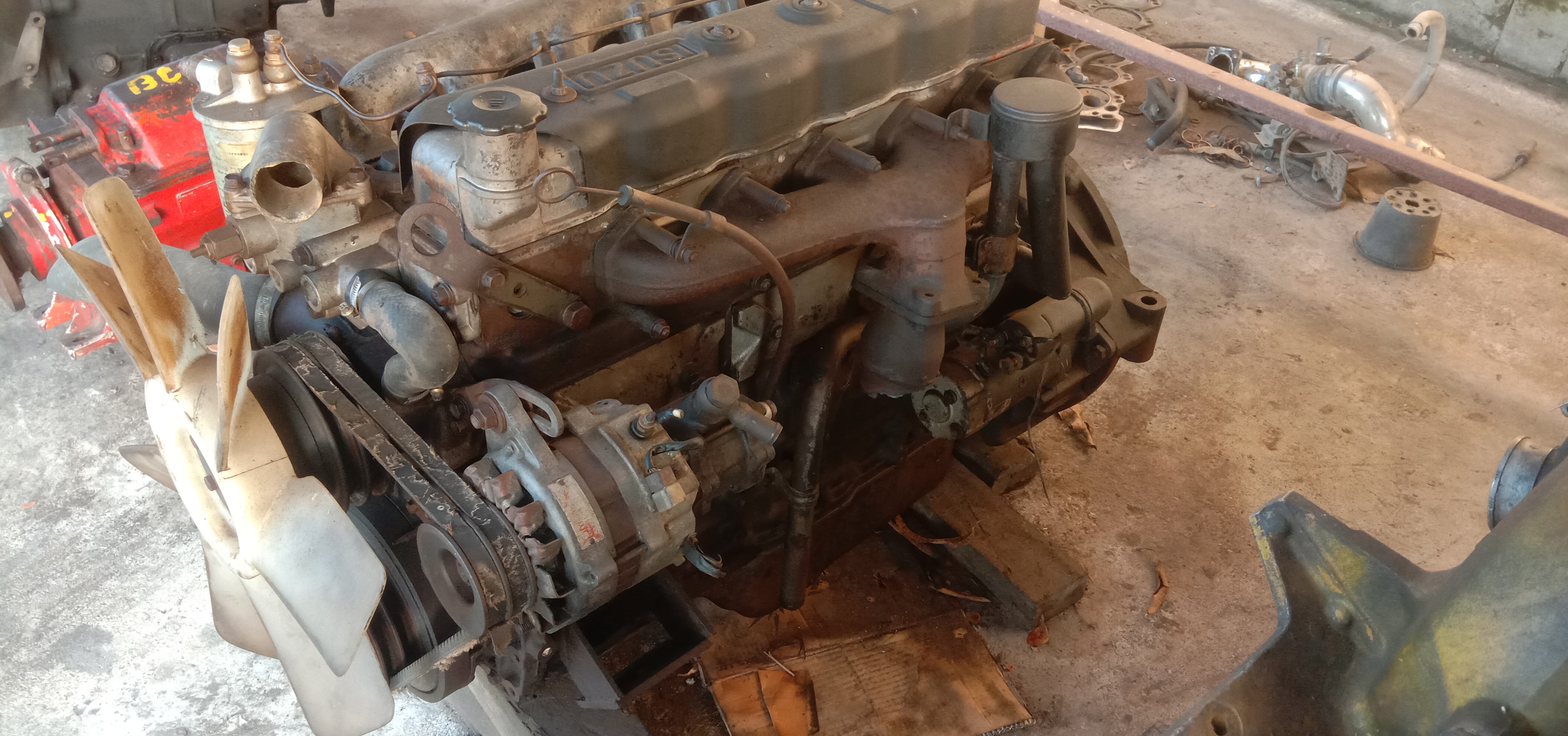 ขายเครื่อง ISUZU 6BF 175 แรง ขายเครื่อง ISUZU 6BF 175 แรง