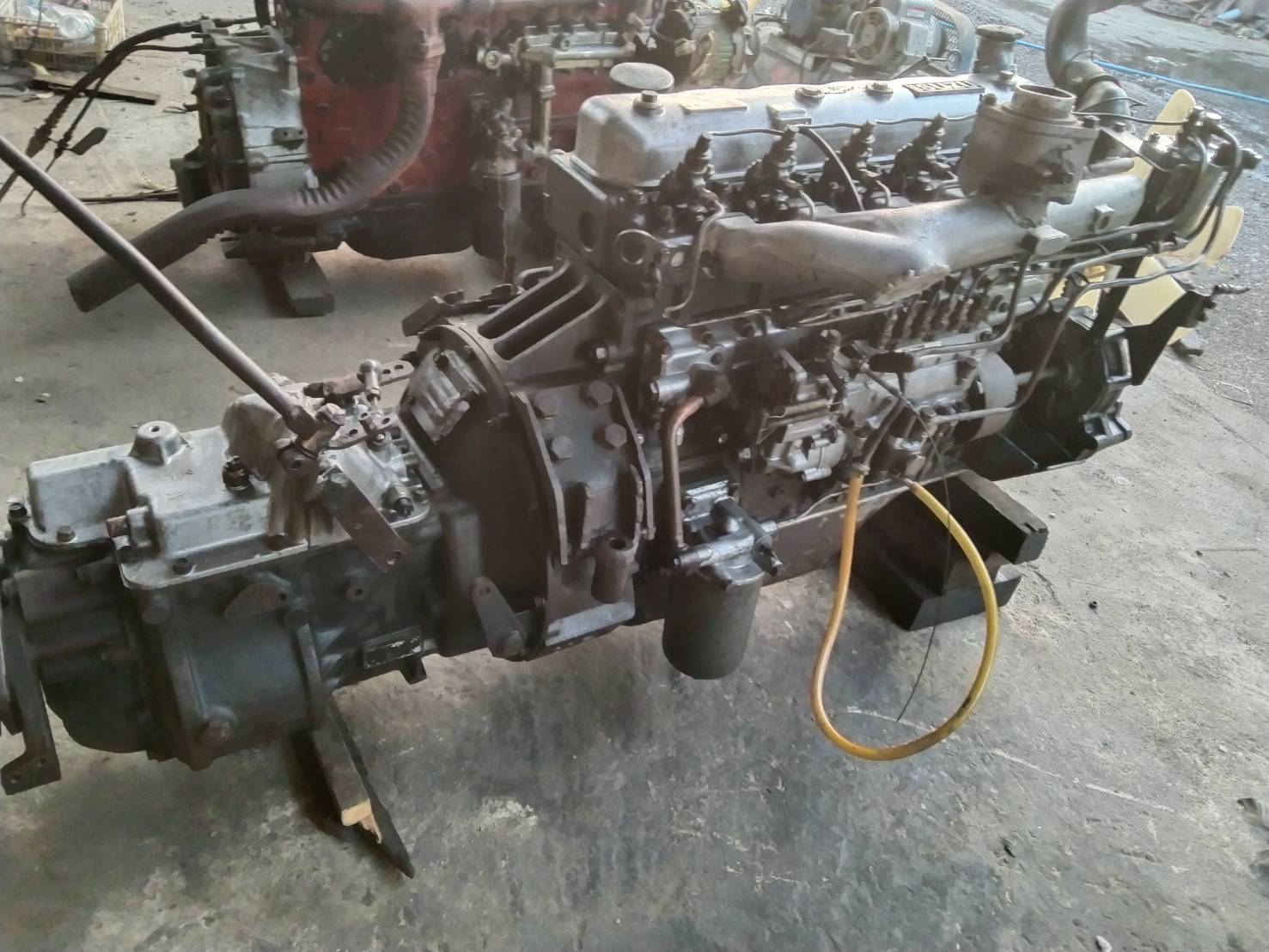 ขายเครื่องพร้อมเกียร์ ISUZU 6BD1 165 แรง ขายเครื่องพร้อมเกียร์ ISUZU 6BD1 165 แรง