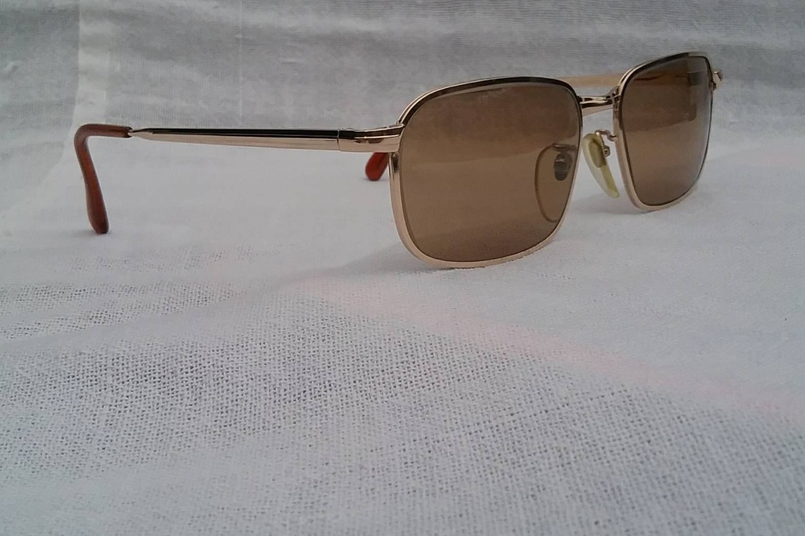 โคตรแว่นตาเยอรมันตะวันตกทศวรรษ 1950s 'มาร์วิทซ์ อ็อพทิมา' + เลนส์กระจกพระเจ้า 'คาร์ล ไซส์ เยนา' ที่ได้รับยกย่องว่าดีที่สุดตลอดกาลของชนชาติเยอรมัน  กรอบทองโกลด์ฟิลด์ 12K สัดส่วนทองคำบริสุทธิ์ 50% สภาพเทพ/เก่าเก็บ/งามกริ๊บ! Vintage MARWITZ OPTIMA handmade in the 1950s in West Germamy