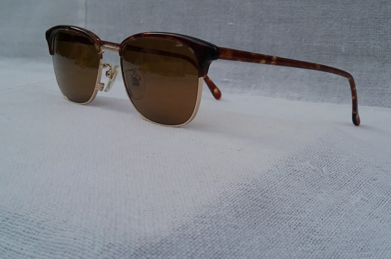 แว่นตาเกรดพรีเมียมโดยผู้ผลิตเก่าแก่กว่า 100 ปีของประเทศญี่ปุ่น นิคอน เก่าเก็บทศวรรษ 1990 ราคาพิเศษ โมเดลคลาสสิค คลับมาสเตอร์-นายกสโมสร เลนส์กระจกคริสตัล หายาก สีน้ำตาลคาราเมล ขนาดมาตรฐาน 139mm Vintage NIKON The Crews Series Handmade in Japan แว่นตาเกรดพรีเมียมโดยผู้ผลิตเก่าแก่กว่า 100 ปีของประเทศญี่ปุ่น นิคอน เก่าเก็บทศวรรษ 1990 ราคาพิเศษ โมเดลคลาสสิค คลับมาสเตอร์-นายกสโมสร เลนส์กระจกคริสตัล หายาก สีน้ำตาลคาราเมล ขนาดมาตรฐาน 139mm Vintage NIKON The Crews Series Handmade in Japan