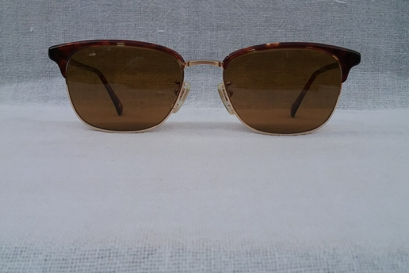 แว่นตาเกรดพรีเมียมโดยผู้ผลิตเก่าแก่กว่า 100 ปีของประเทศญี่ปุ่น นิคอน เก่าเก็บทศวรรษ 1990 ราคาพิเศษ โมเดลคลาสสิค คลับมาสเตอร์-นายกสโมสร เลนส์กระจกคริสตัล หายาก สีน้ำตาลคาราเมล ขนาดมาตรฐาน 139mm Vintage NIKON The Crews Series Handmade in Japan แว่นตาเกรดพรีเมียมโดยผู้ผลิตเก่าแก่กว่า 100 ปีของประเทศญี่ปุ่น นิคอน เก่าเก็บทศวรรษ 1990 ราคาพิเศษ โมเดลคลาสสิค คลับมาสเตอร์-นายกสโมสร เลนส์กระจกคริสตัล หายาก สีน้ำตาลคาราเมล ขนาดมาตรฐาน 139mm Vintage NIKON The Crews Series Handmade in Japan