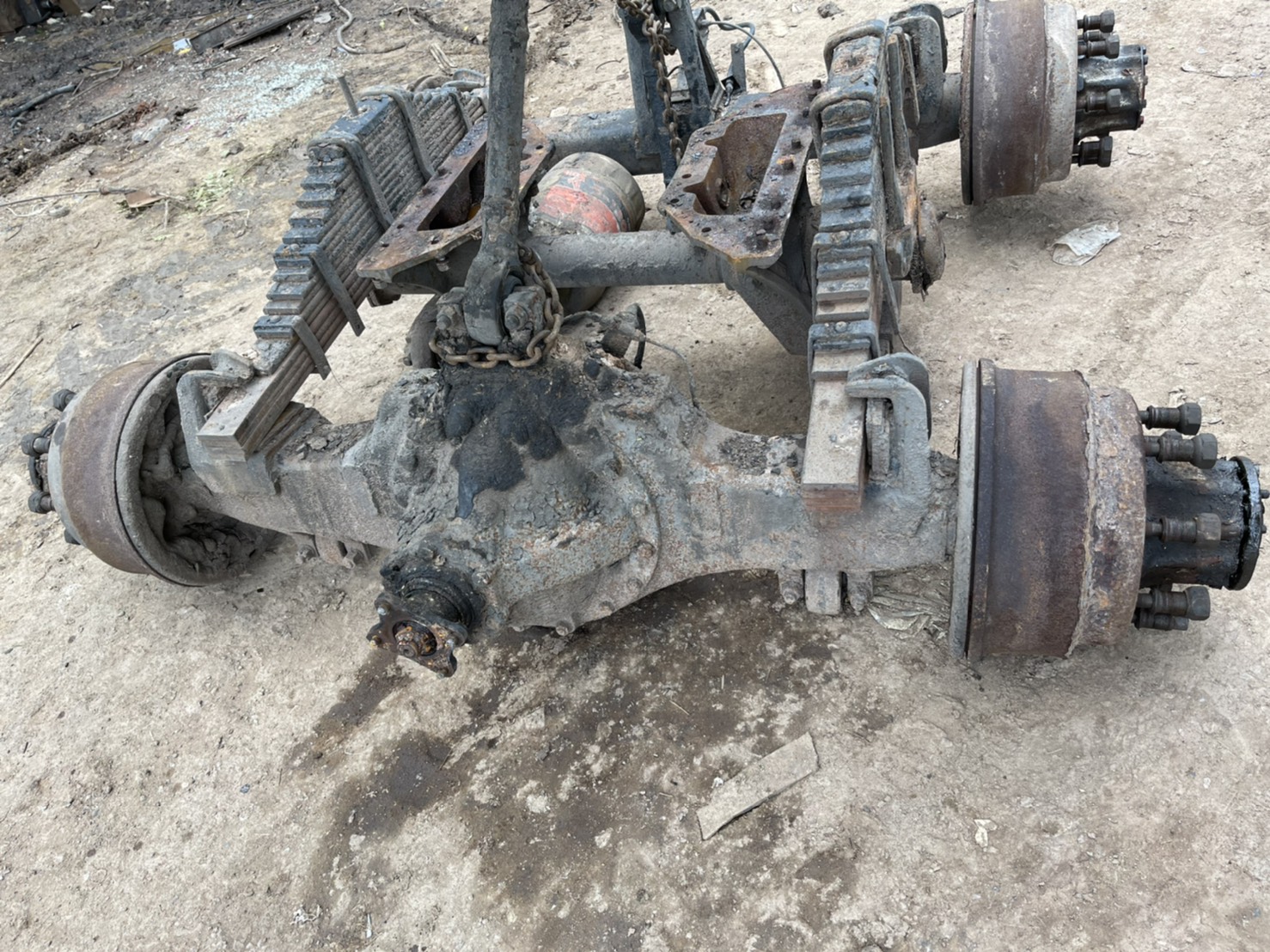 ชุด เพลา Hino เพลาเดียว 40000 บาท 0816278866 ยกชุดแหนบ โบกี้