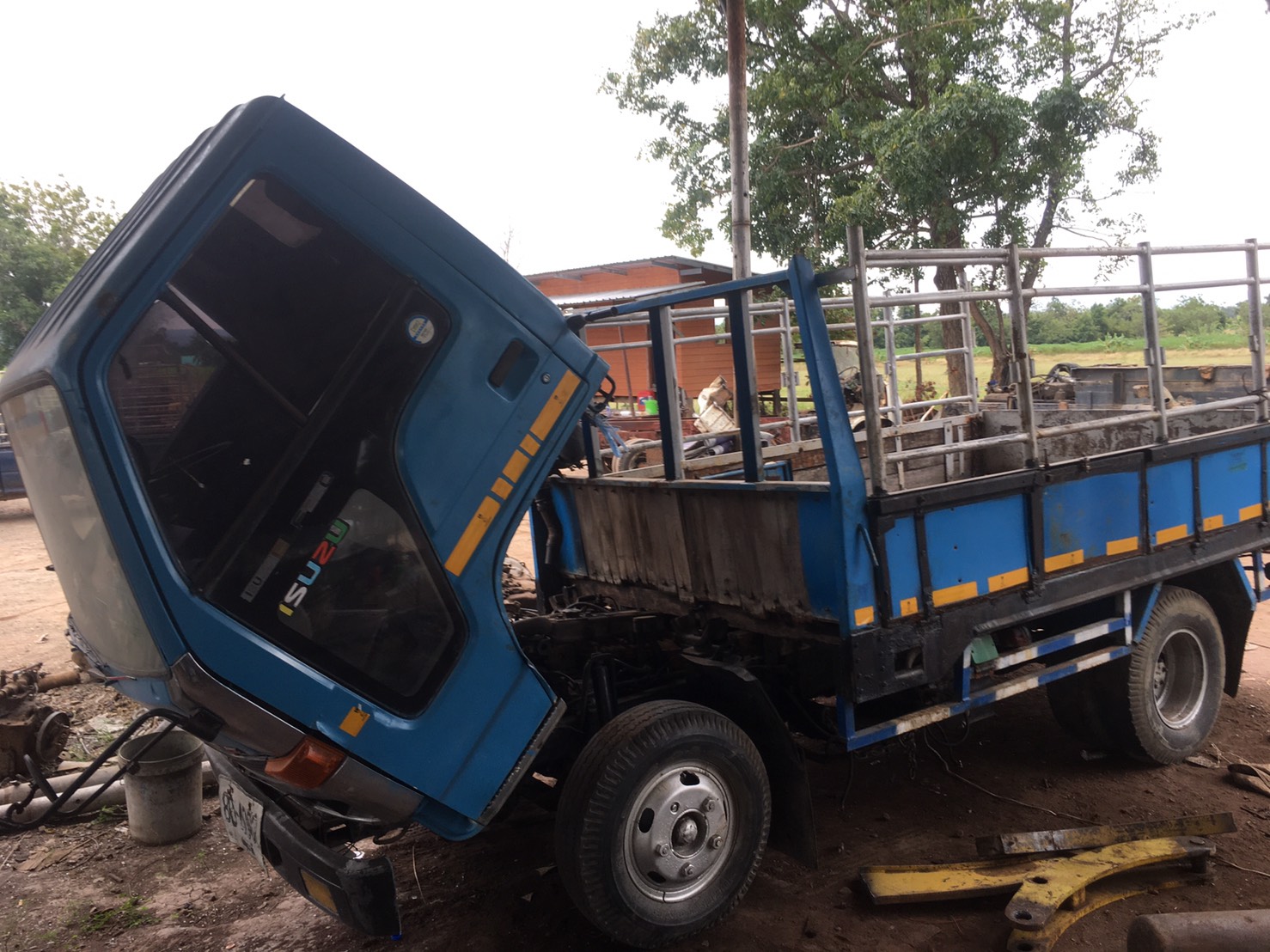 ขายเครื่อง ISUZU 4BA1 28000บาท พร้อมเกียร์ 0816278866