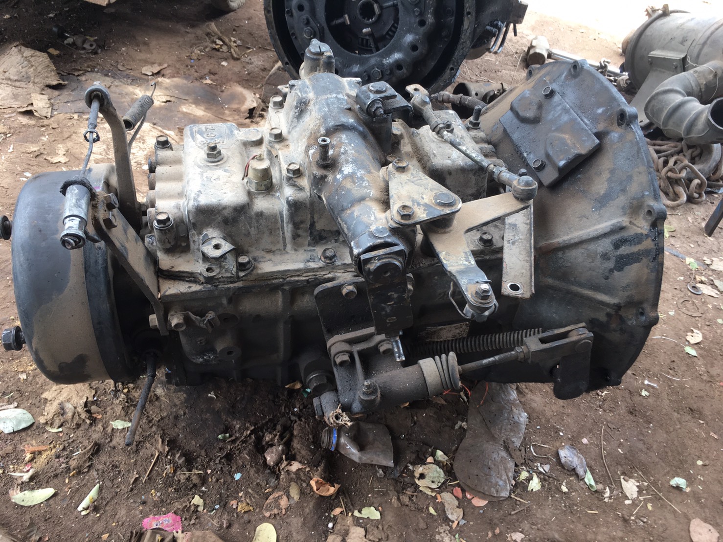 เกียร์ ร็อกกี้ 7เกียร์ถอย 28000บาท พร้อมใช้งาน