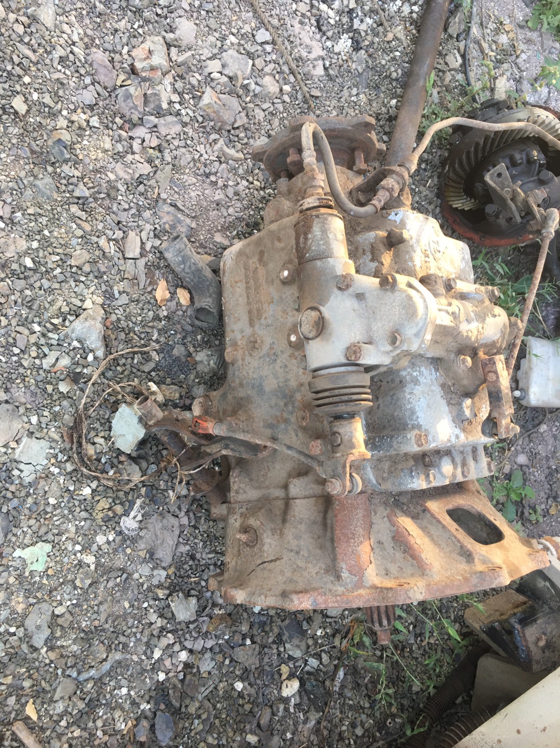 เกียร์ HINO 3 H พร้อมเกียร์ฝาก พร้อมใช้งาน 24000บาท 0816278866