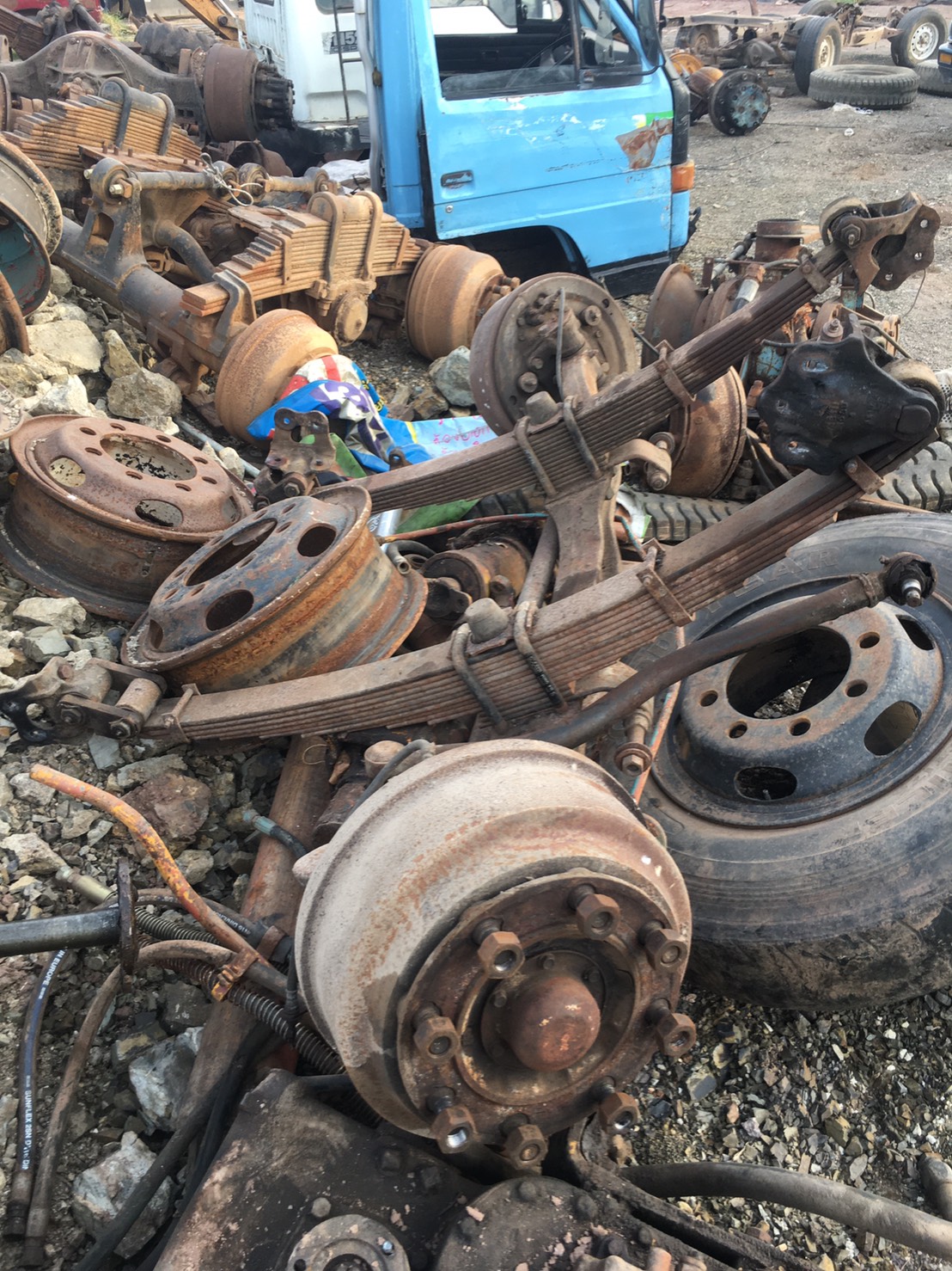 คานหน้า พร้อมแหนบ HINO 3H 18000บาท พร้อมใช้งาน 0816278866