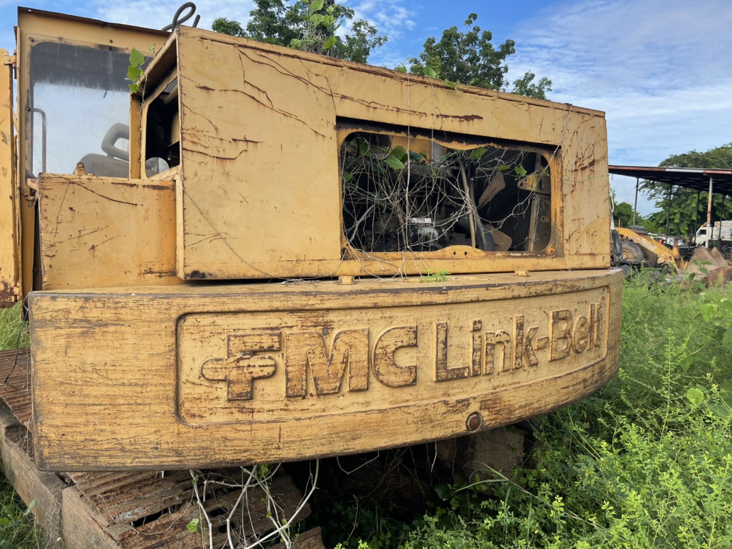 แยกอะไหล่ หรือ ยกคัน SUMITOMO 120 เครื่อง 6BD1 180000 บาท 0816278866