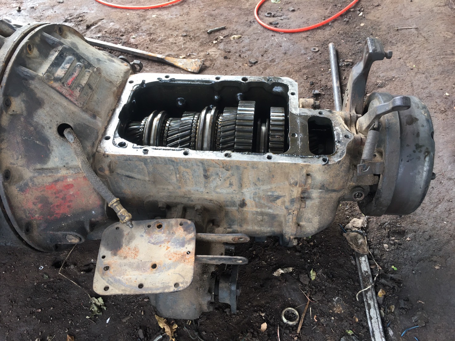 เกียร์ ISUZU ร็อกกี้  7เกียร์ถอยพร้อมเกียร์ฝาก 26000บาท