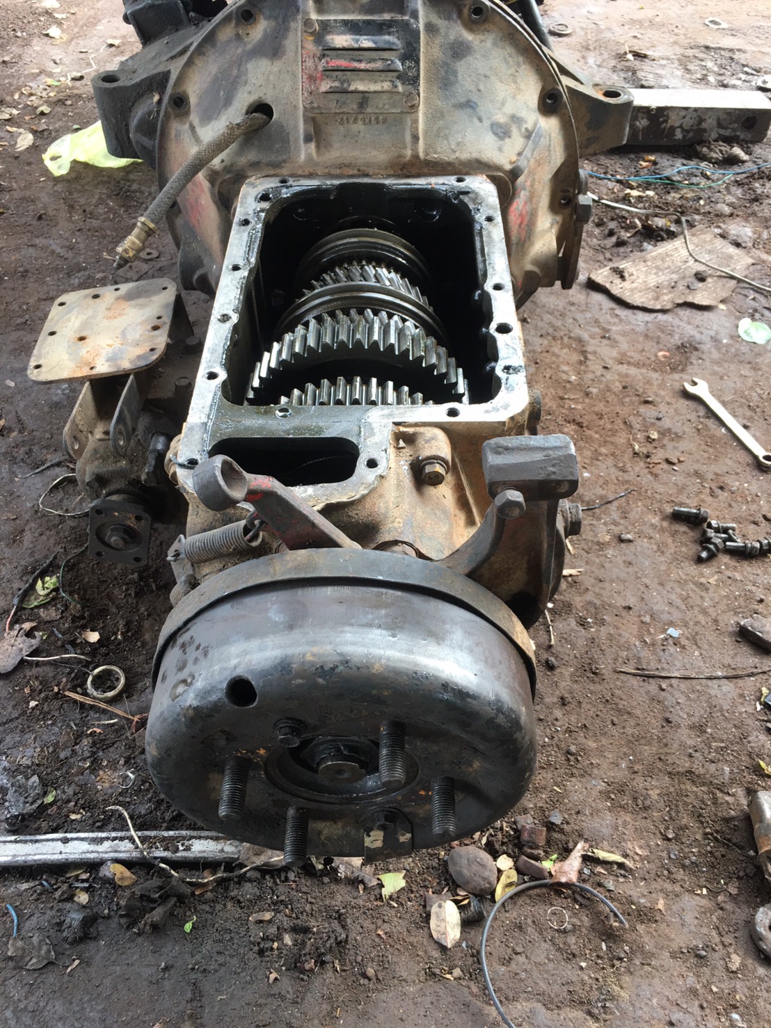 เกียร์ ISUZU ร็อกกี้  7เกียร์ถอยพร้อมเกียร์ฝาก 26000บาท