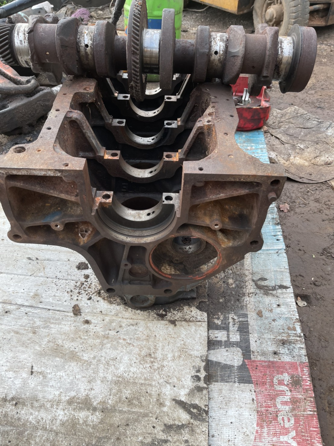 ขายเสื่อรถไถ่ FORD T3 พร้อมข้อ ประกับ 25000 บาท 0816278866