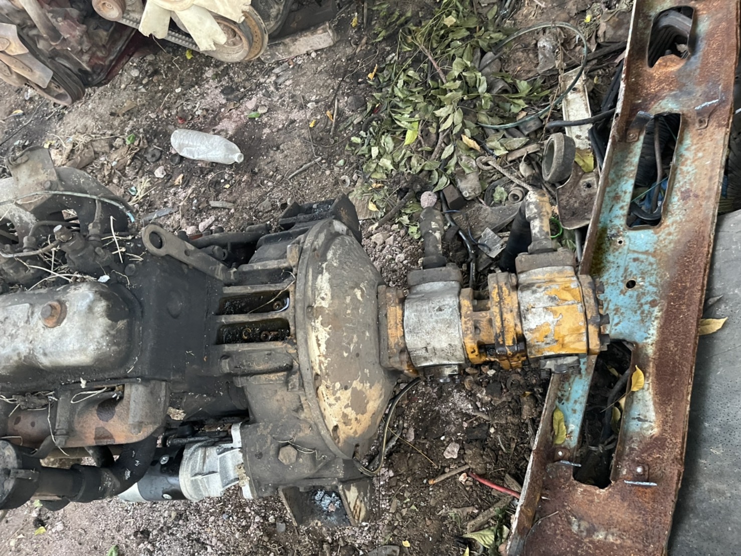 เครื่อง ISUZU 6BD1 165 แรง พร้อมปั้มแบคโฮ 50000 บาท พร้อมใช้งาน 0816278866 เครื่อง ISUZU 6BD1 165 แรง พร้อมปั้มแบคโฮ 50000 บาท พร้อมใช้งาน 0816278866